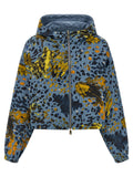 Veste Fendi en polyester bleu, coupe moderne, avec fermeture éclair et détails élégants, vue de face.