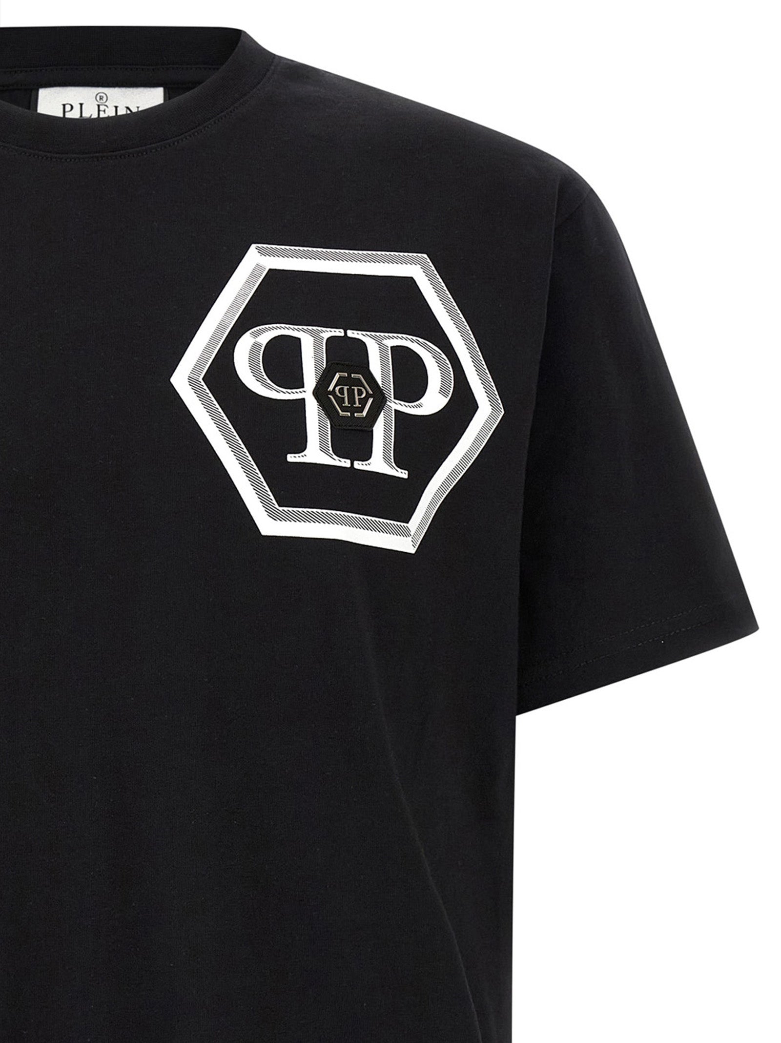 T-shirt noir en coton de la marque Philipp Plein, coupe classique, avec logo visible sur la poitrine.