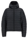 Veste longue noire en polyamide de Canada Goose, style élégante et chaude, vue de face sur fond blanc.