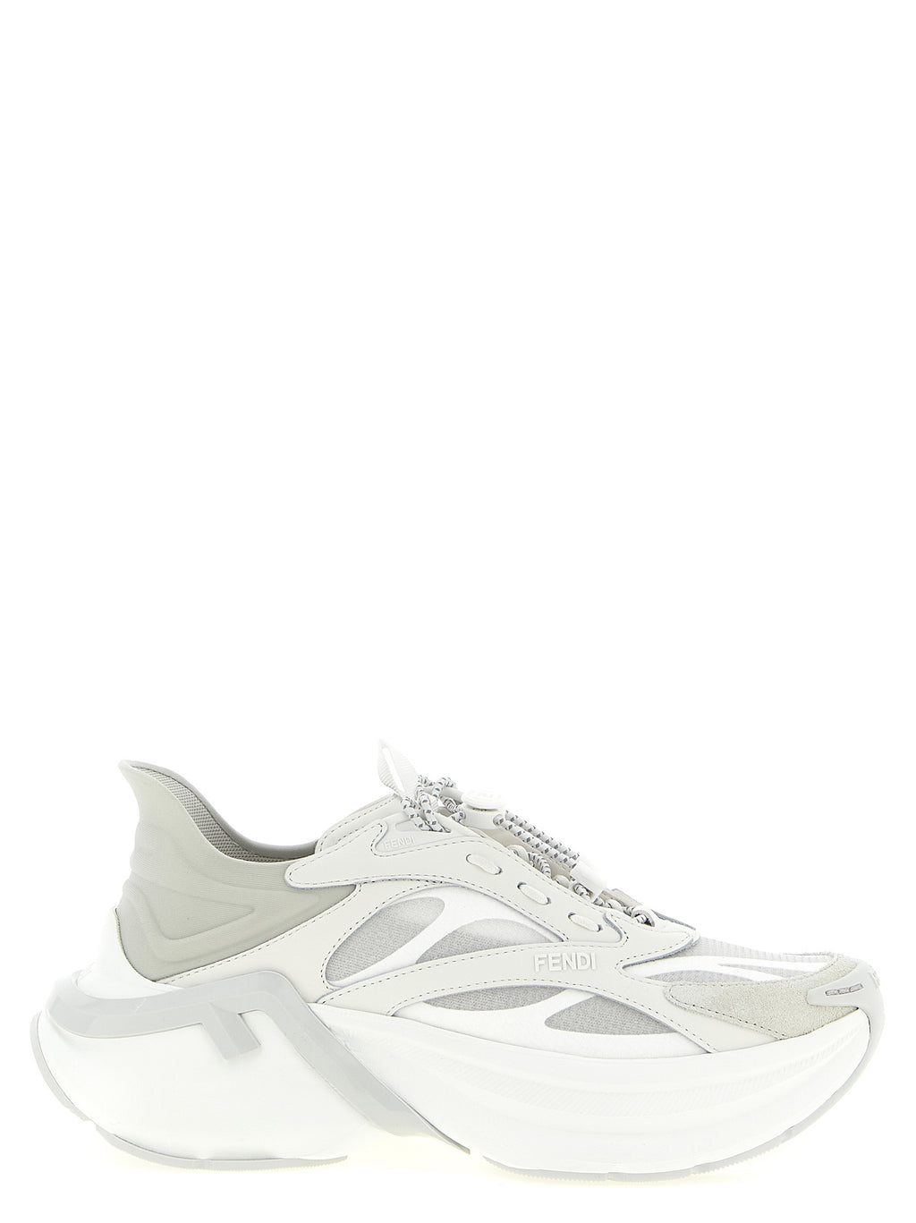 Sneakers athlétiques en cuir de veau gris de Fendi, design moderne et confortable pour le sport et le style décontracté.