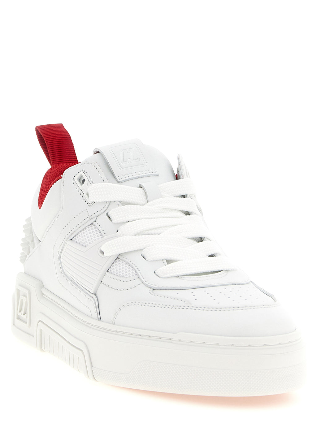 Chaussures de sport en cuir de veau blanc de Christian Louboutin, baskets athlétiques élégantes, vue de face avec détails de la semelle.
