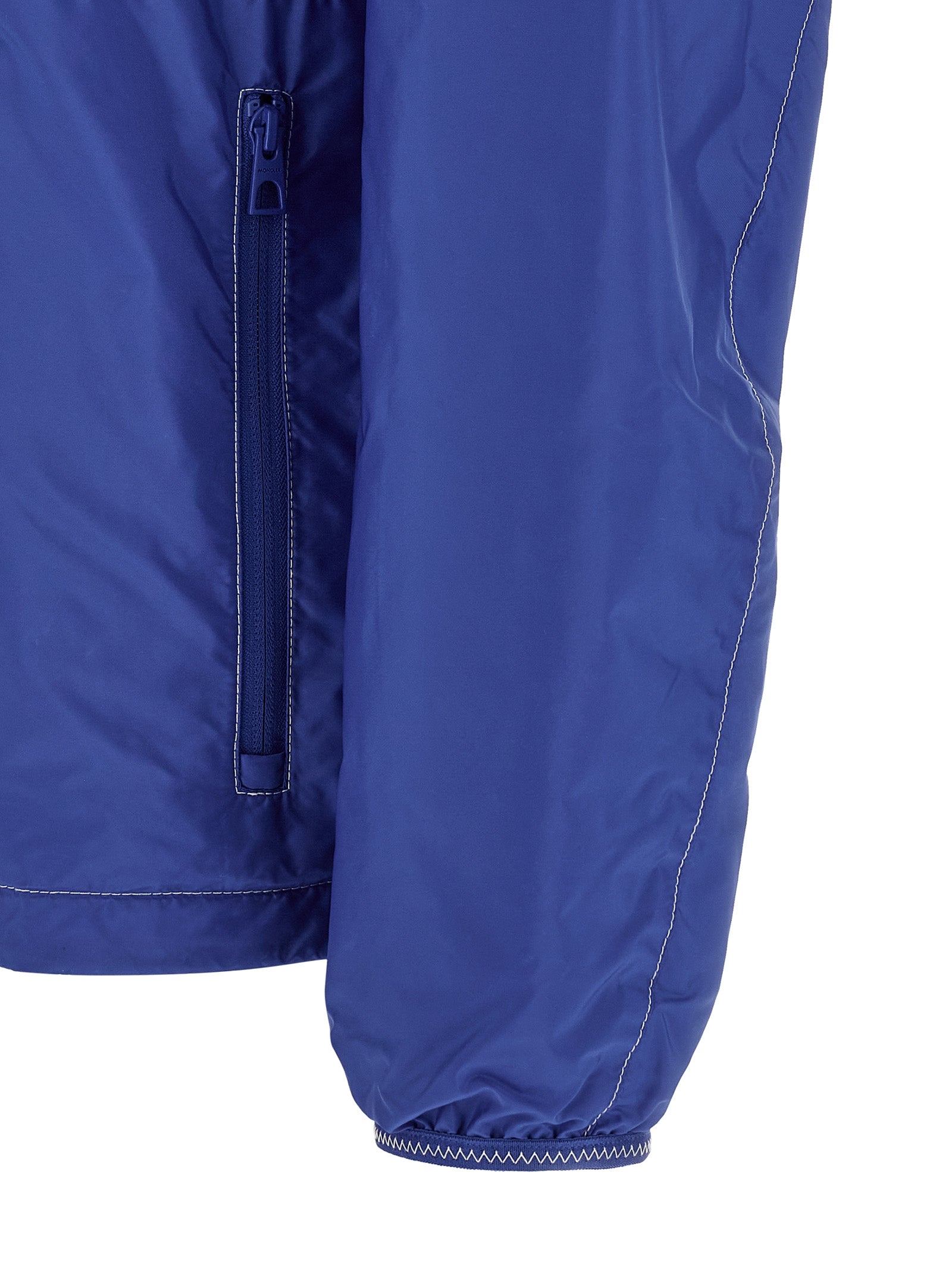 Veste Moncler en polyamide bleu avec capuche et fermeture éclair, design élégant pour un style moderne et chaud