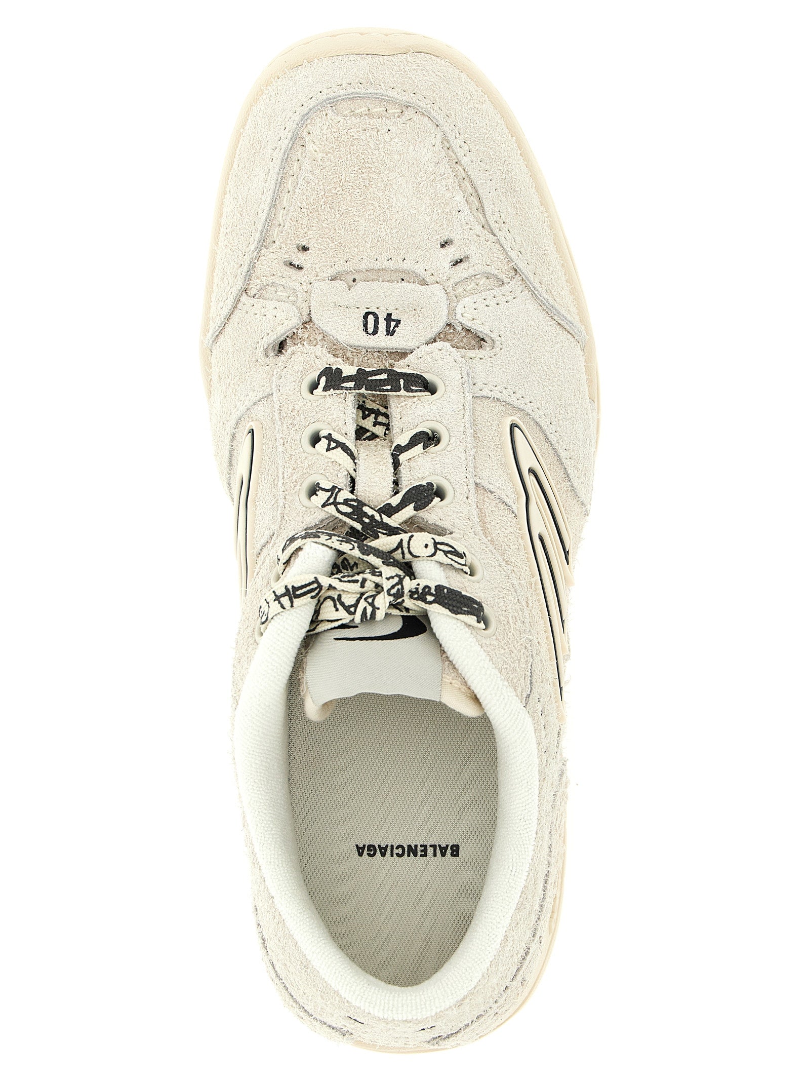 Chaussures Balenciaga Beige en cuir bovin avec plateforme, sneakers élégants et confortables pour un style moderne.