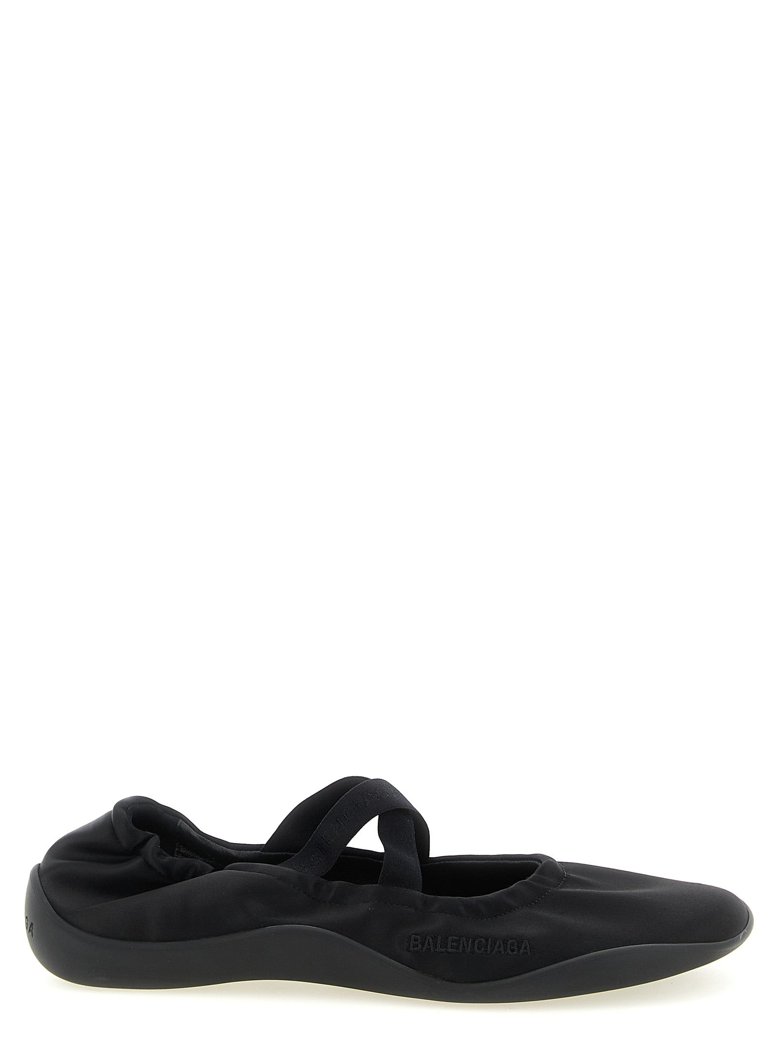 Chaussures ballerines Balenciaga en polyester noir, élégantes et confortables, vues de face sur fond blanc.