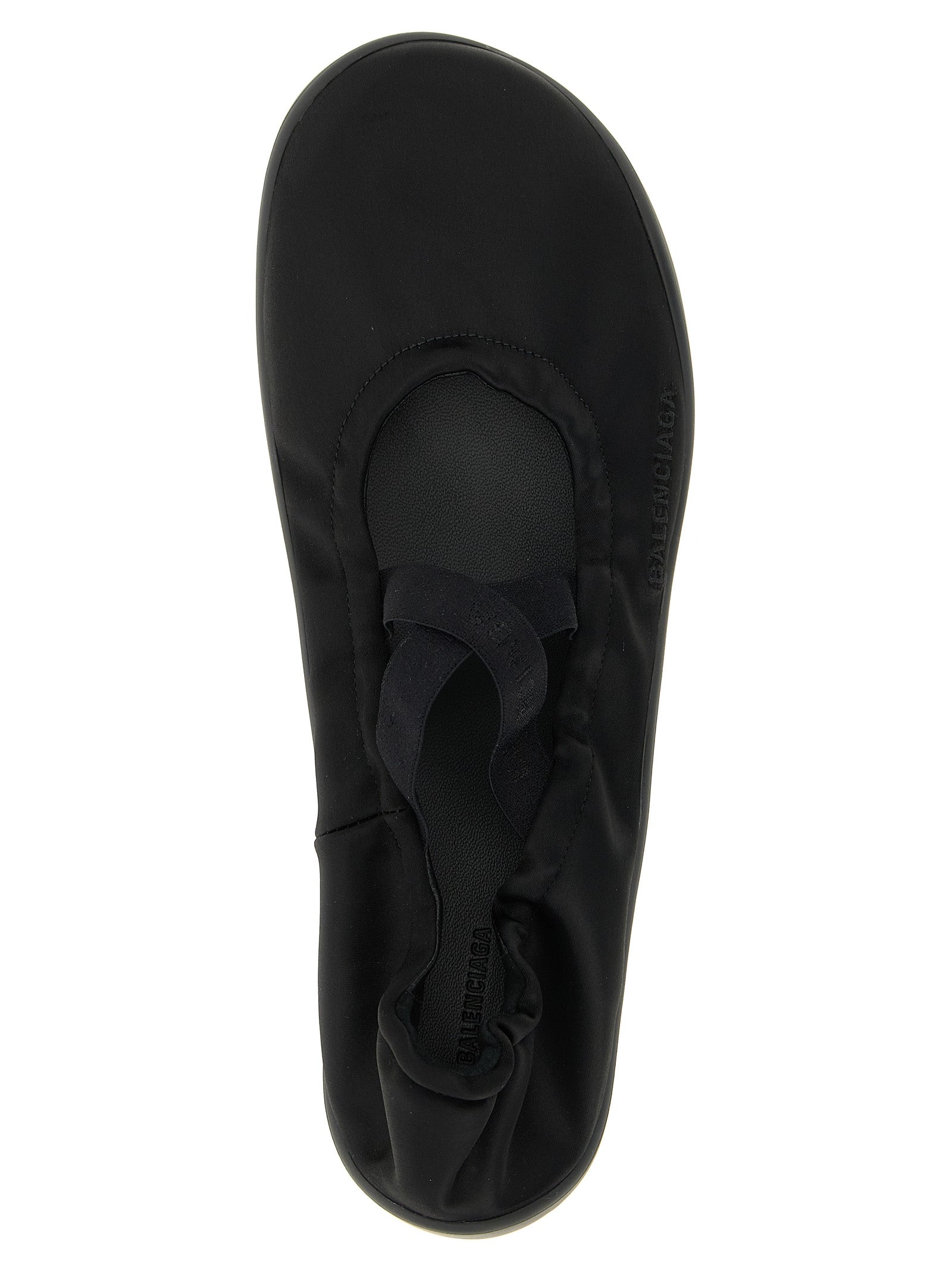 Chaussures ballerines en polyester noir de Balenciaga, élégantes et confortables, avec finition soignée et design moderne.
