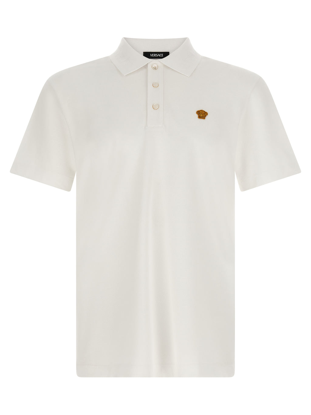 Chemise polo blanche en coton de la marque Versace, vue en gros plan avec col et logo distinctifs visibles.