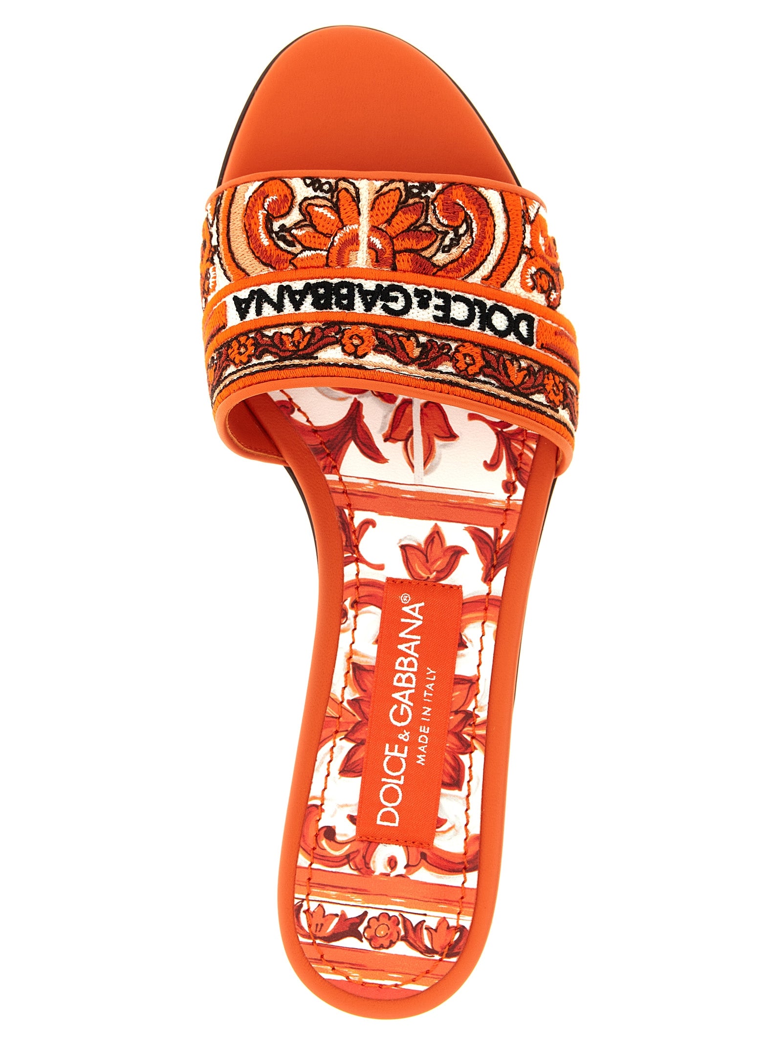 Sandales en coton orange Dolce & Gabbana, style décontracté avec design élégant, visibles en gros plan sur l'image.