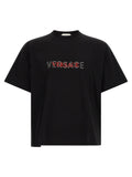 T-shirt noir en coton de la marque Versace, avec logo distinctif visible sur la poitrine.