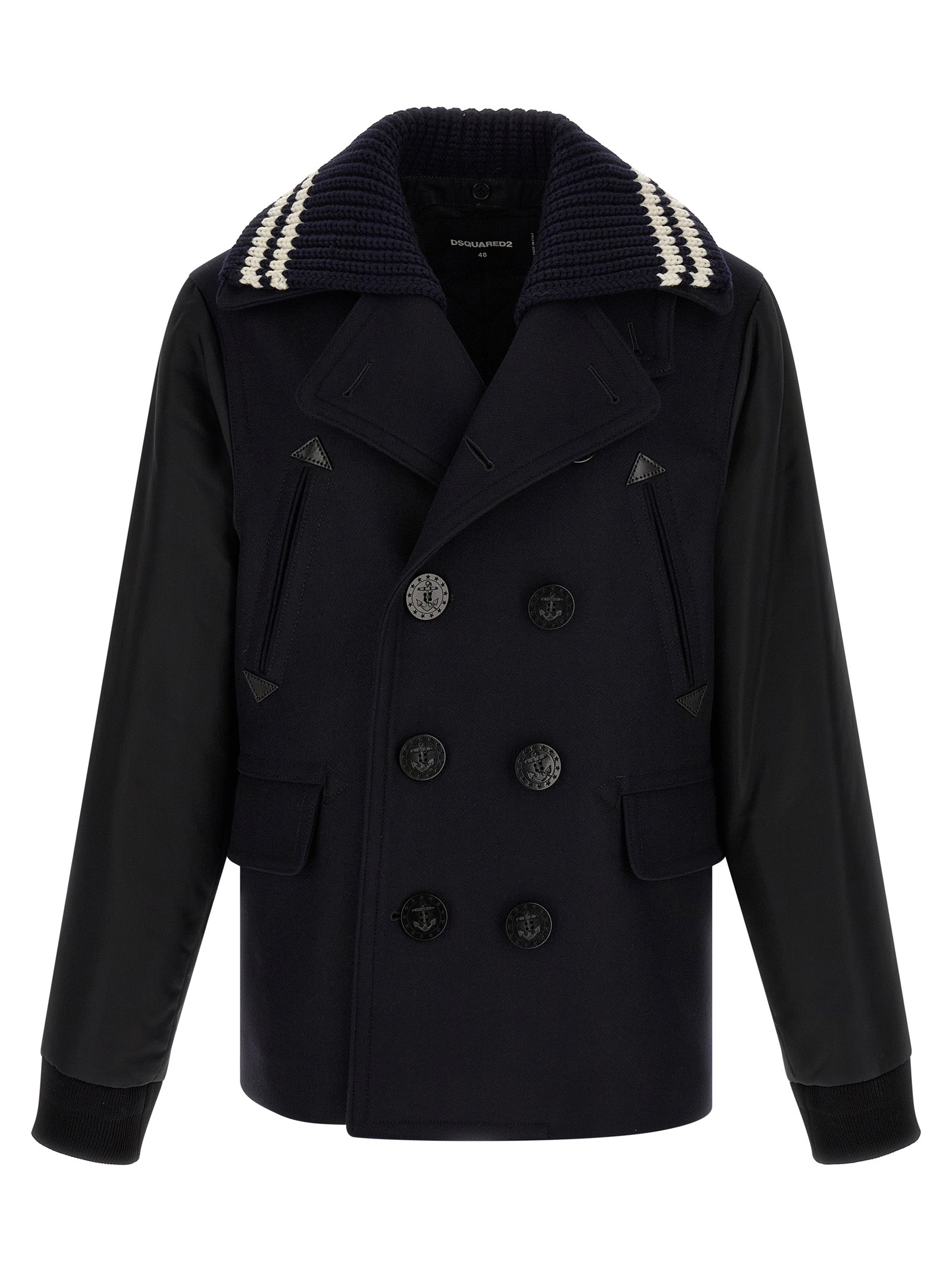 Manteau en laine bleue de la marque Dsquared², coupe élégante et détails sophistiqués, porté sur un mannequin.