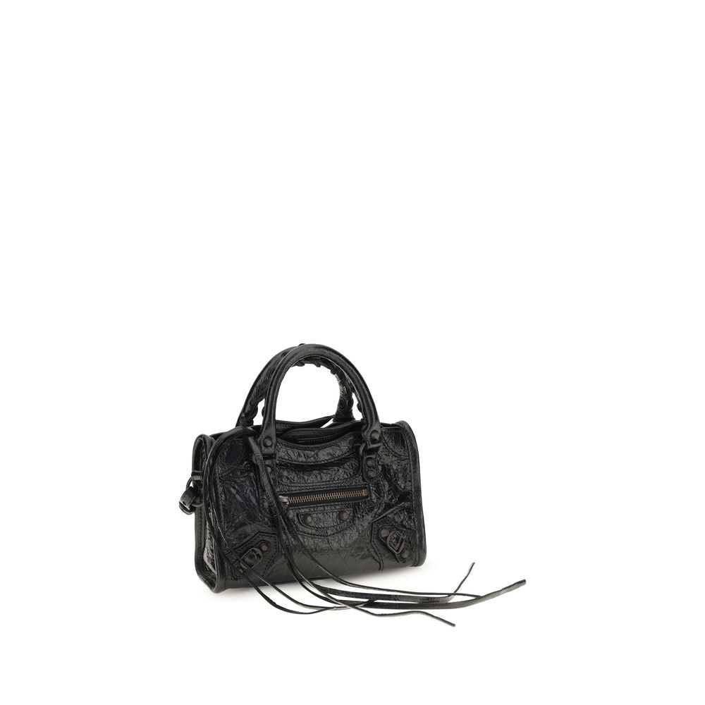 Sac à main Balenciaga en cuir d'agneau noir avec motifs ovis Aries, élégant et sophistiqué, vue de face.