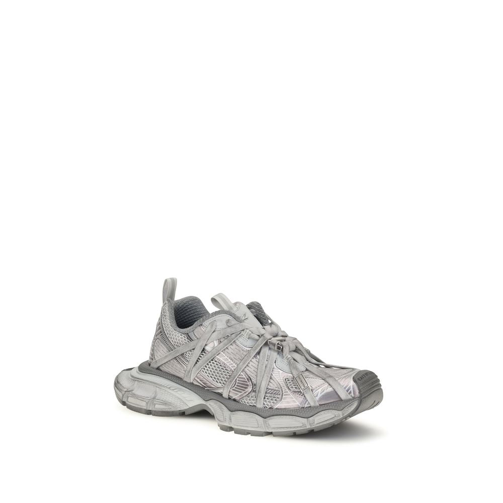 Basketball gris en polyéthylène de Balenciaga, sneakers athlétiques avec design moderne et semelle robuste.