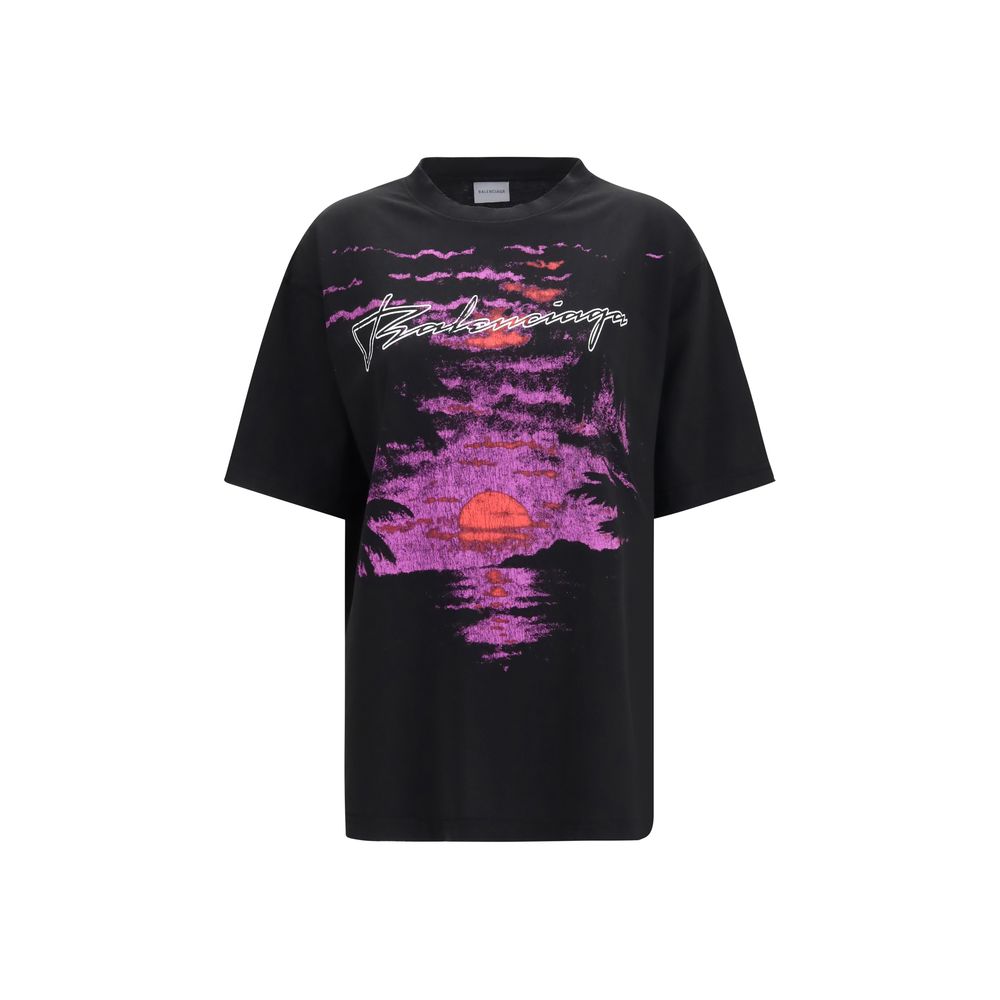 T-shirt en coton noir de Balenciaga, coupe classique avec logo discret, porté sur mannequin.