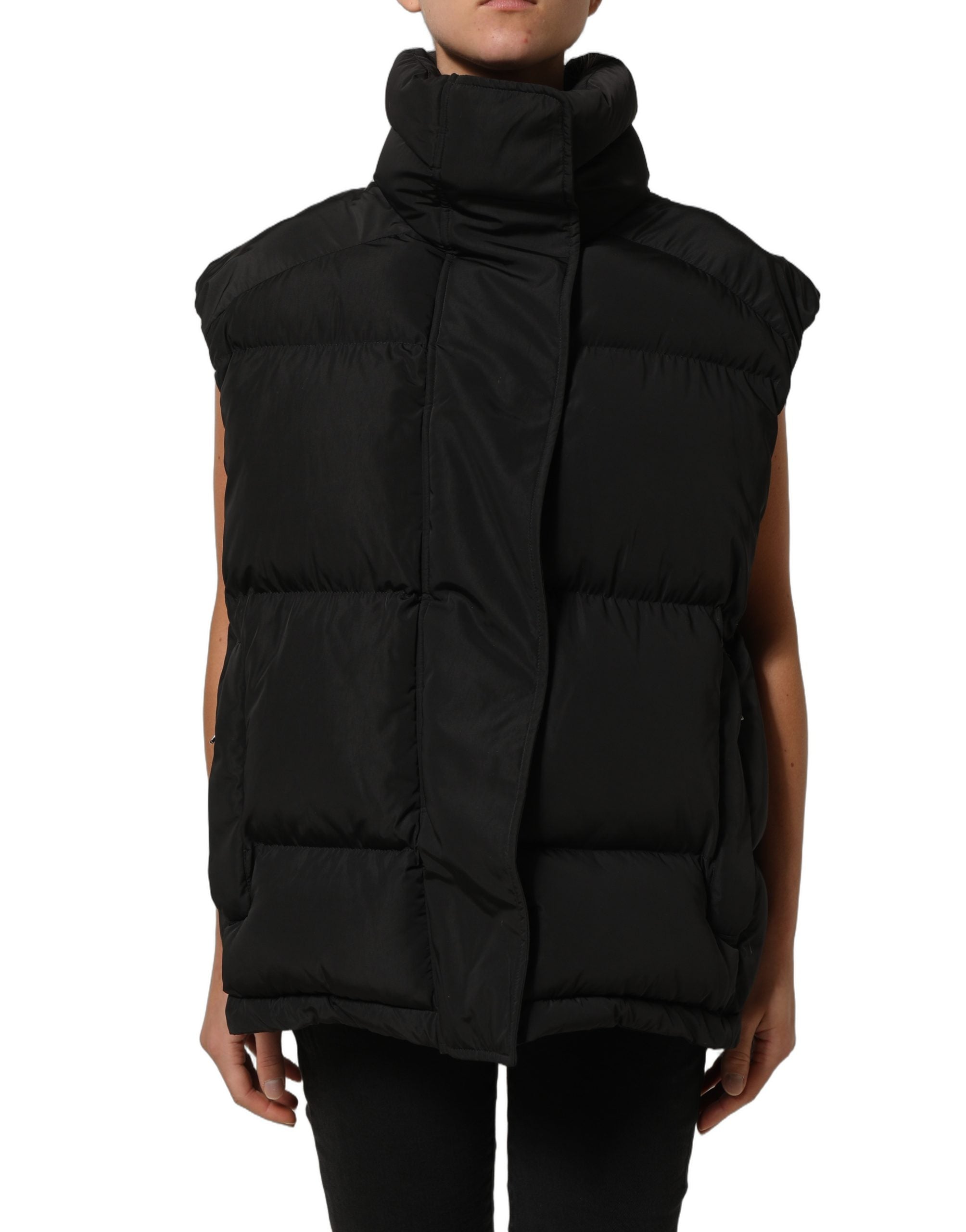 Veste sans manches noire en polyester rembourré pour homme de Dolce & Gabbana, vue de face avec capuche et fermeture éclair.