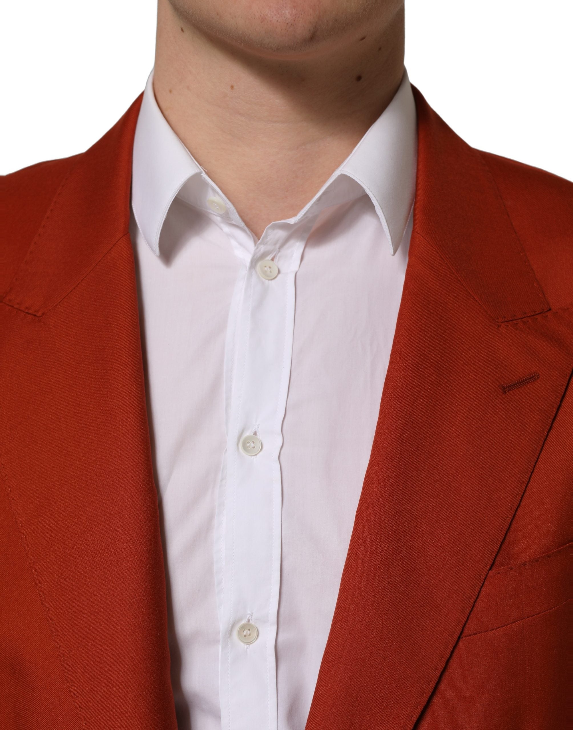 Veste blazer en cachemire rouge Dolce & Gabbana, coupe simple boutonnage, élégante et sophistiquée.