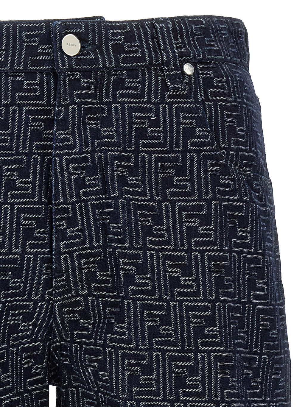 Shorts bermuda en coton bleu de la marque Fendi, style décontracté et tendance, avec logo Fendi visible.