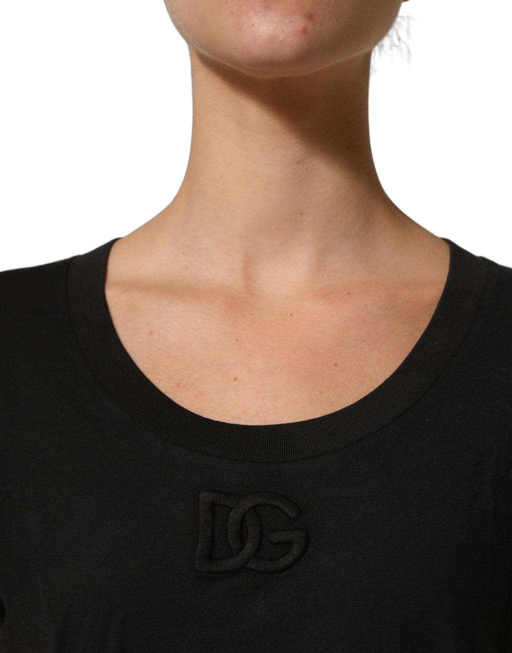 T-shirt noir Dolce & Gabbana avec logo DG en coton, col rond, vue de face.