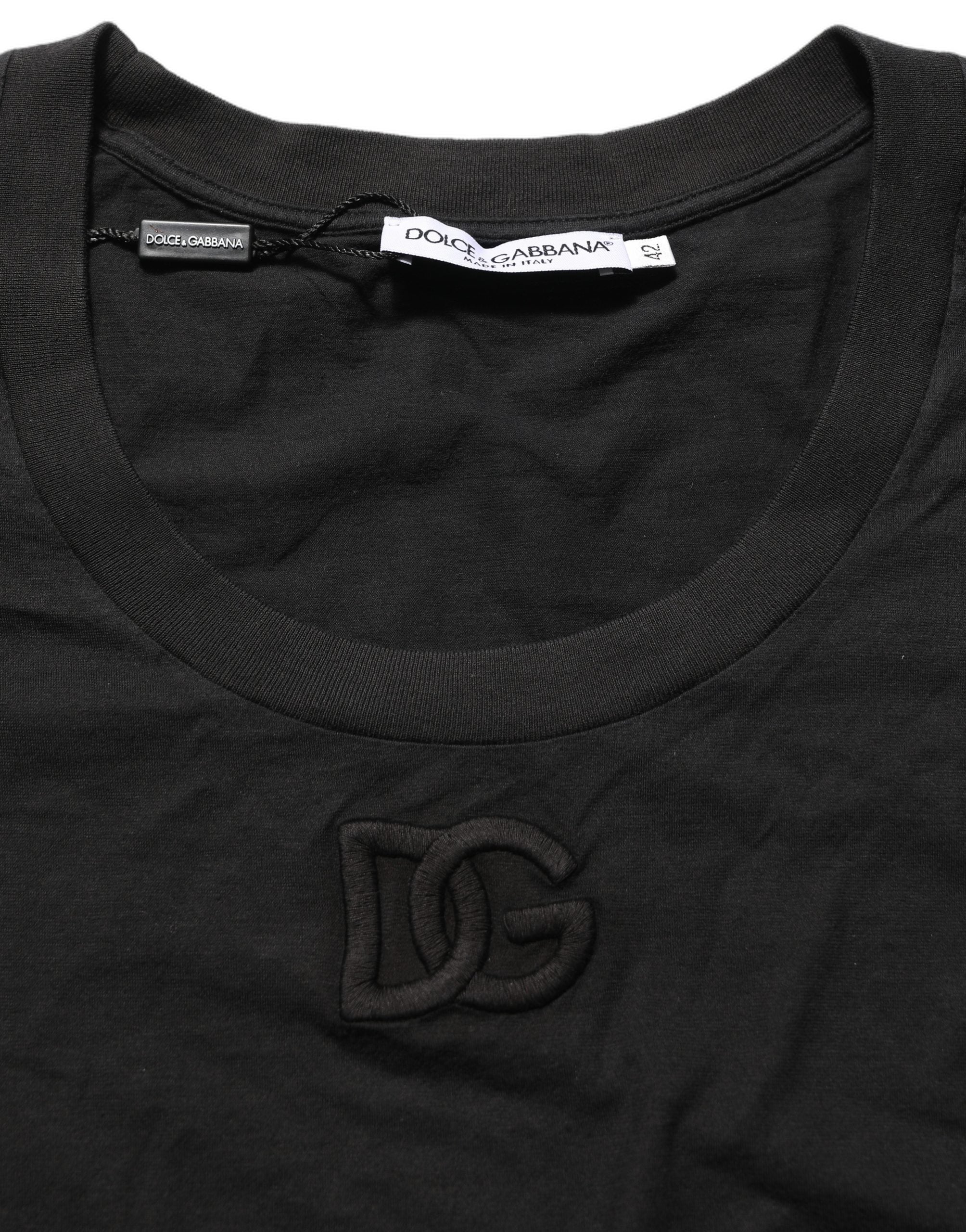 T-shirt noir Dolce & Gabbana en coton avec logo DG rond, col rond et design élégant.