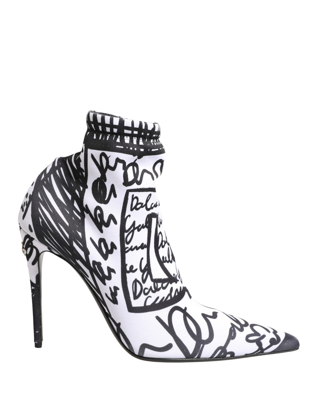 Bottes ankle Dolce & Gabbana blanches avec graffiti extensible, styles modernes et tendance, vues de face sur fond neutre.