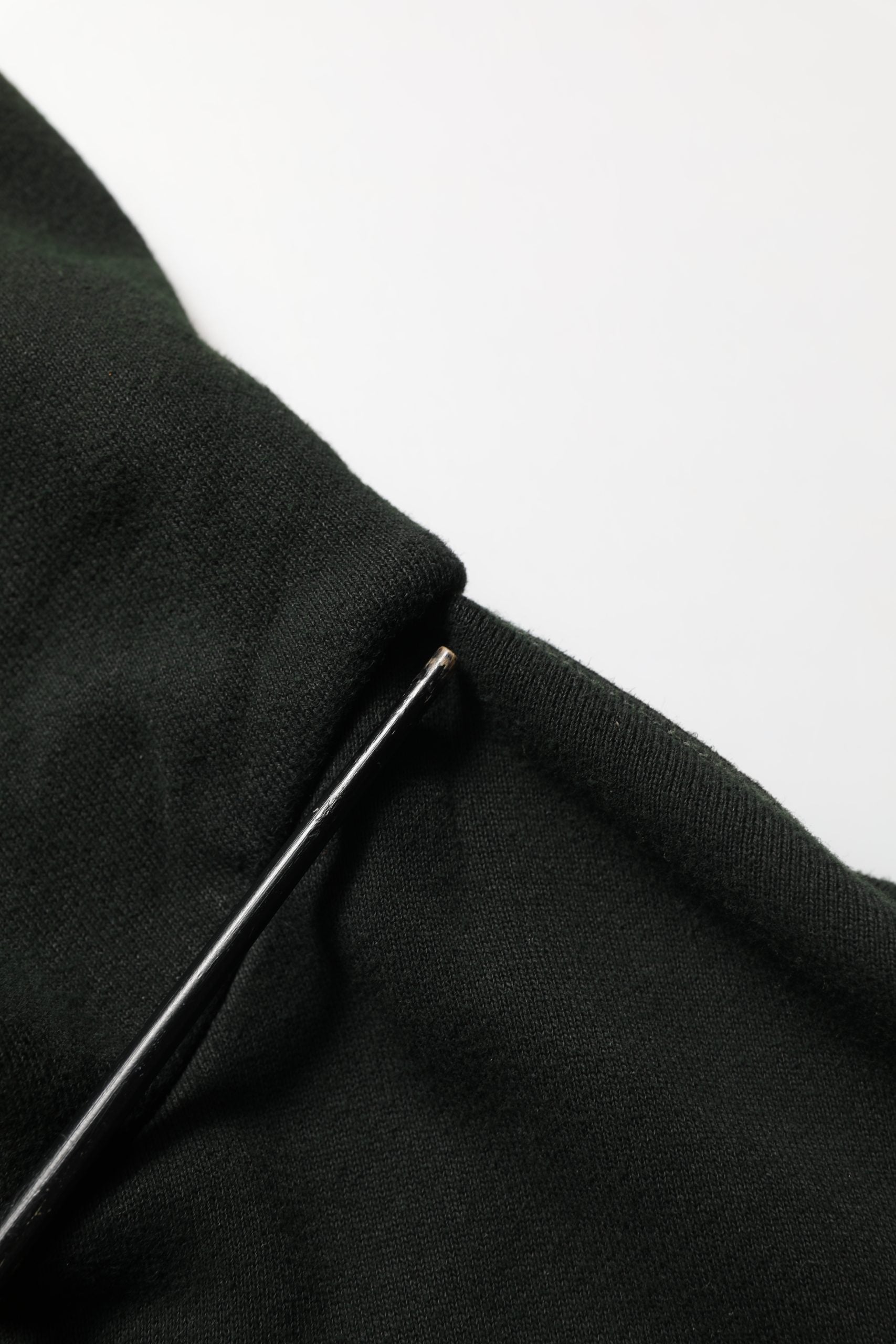 Sweat à capuche noir Dolce & Gabbana DGVIB3 pour homme, pull avec capuche et logo visible, en tissu confortable.
