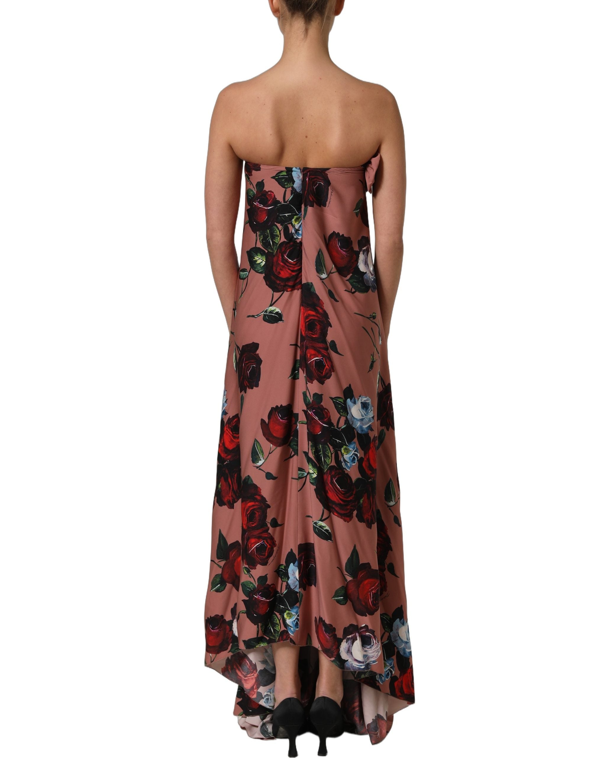 Robe longue bustier en soie rose poussière avec motifs floraux de Dolce & Gabbana, élégante et sophistiquée.