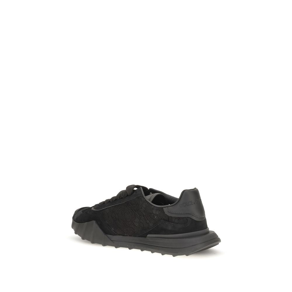 Sneakers chunky en cuir de veau noir de Dolce & Gabbana Bos Taurus, style moderne et chaussures de mode élégantes.