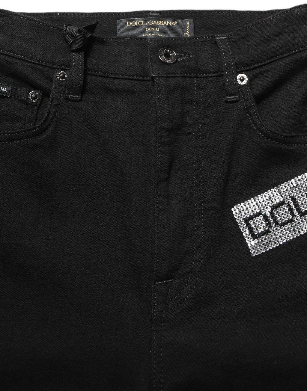 Jeans en denim noir Dolce & Gabbana Grace à taille haute ornés de strass, mode élégante et tendance.