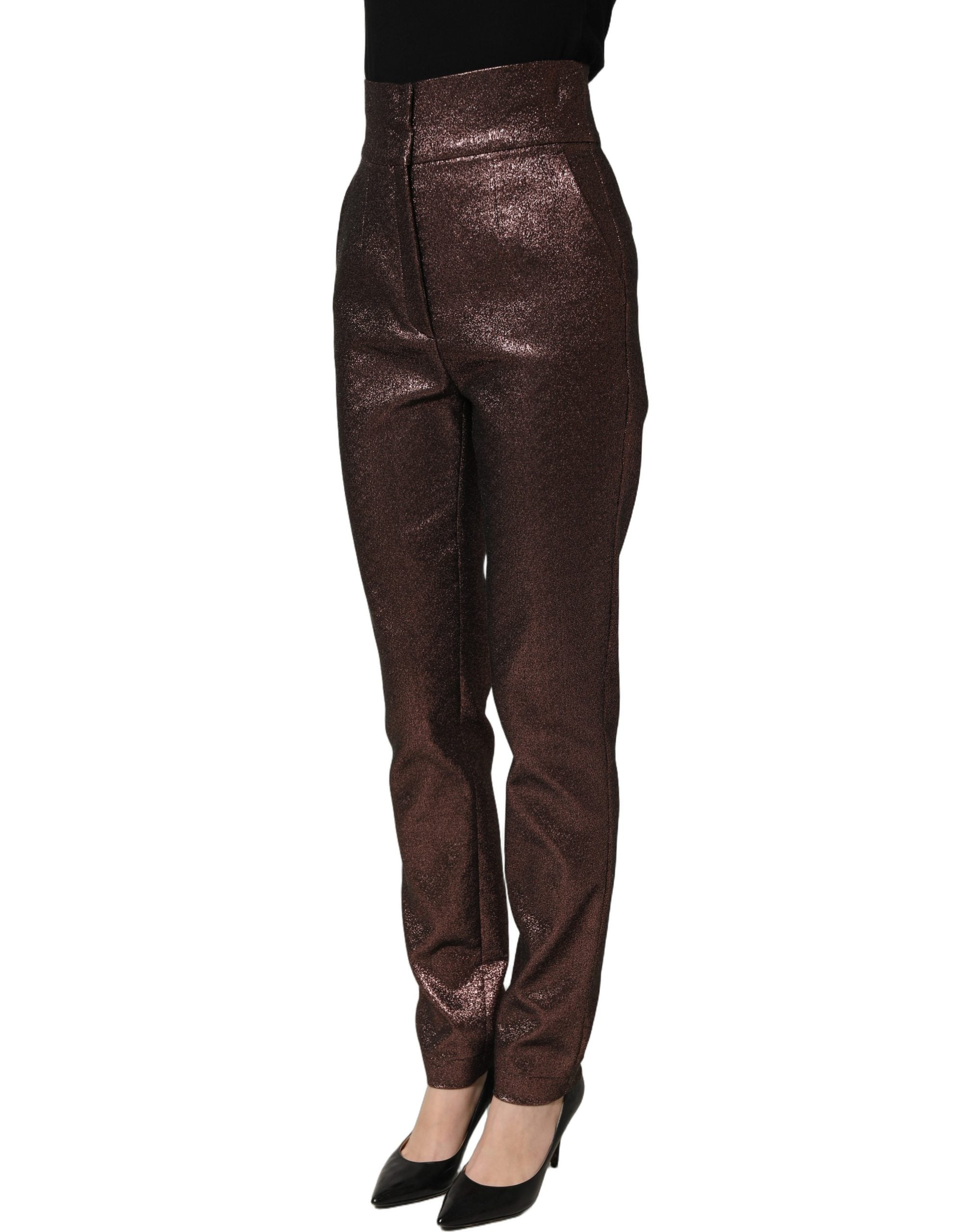 Pantalon en métal marron à taille haute et jambes fuselées de Dolce & Gabbana, mode élégante et sophistiquée.