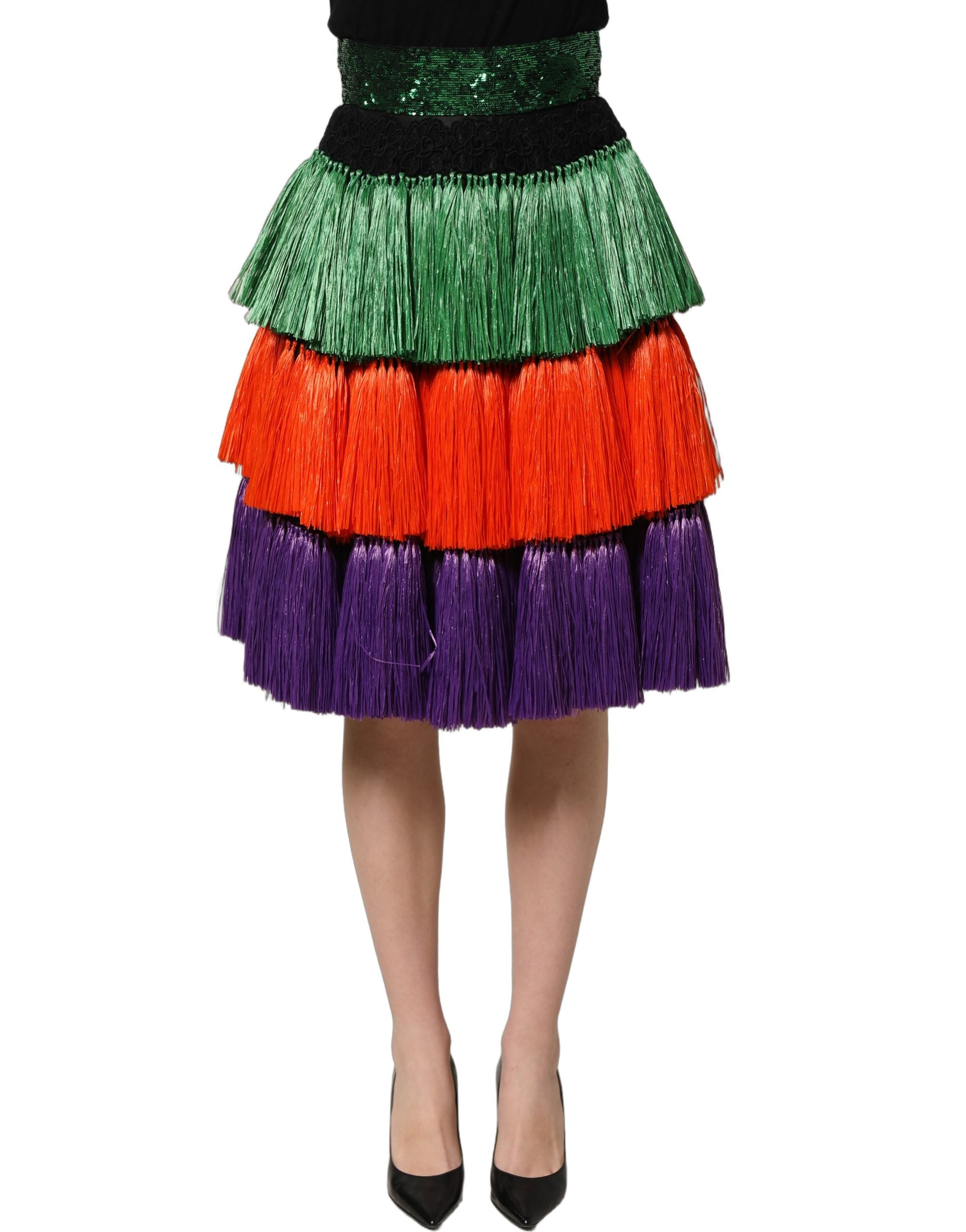 Jupe longue à la taille haute Dolce & Gabbana à franges multicolores et longueur au genou, style élégant et coloré.