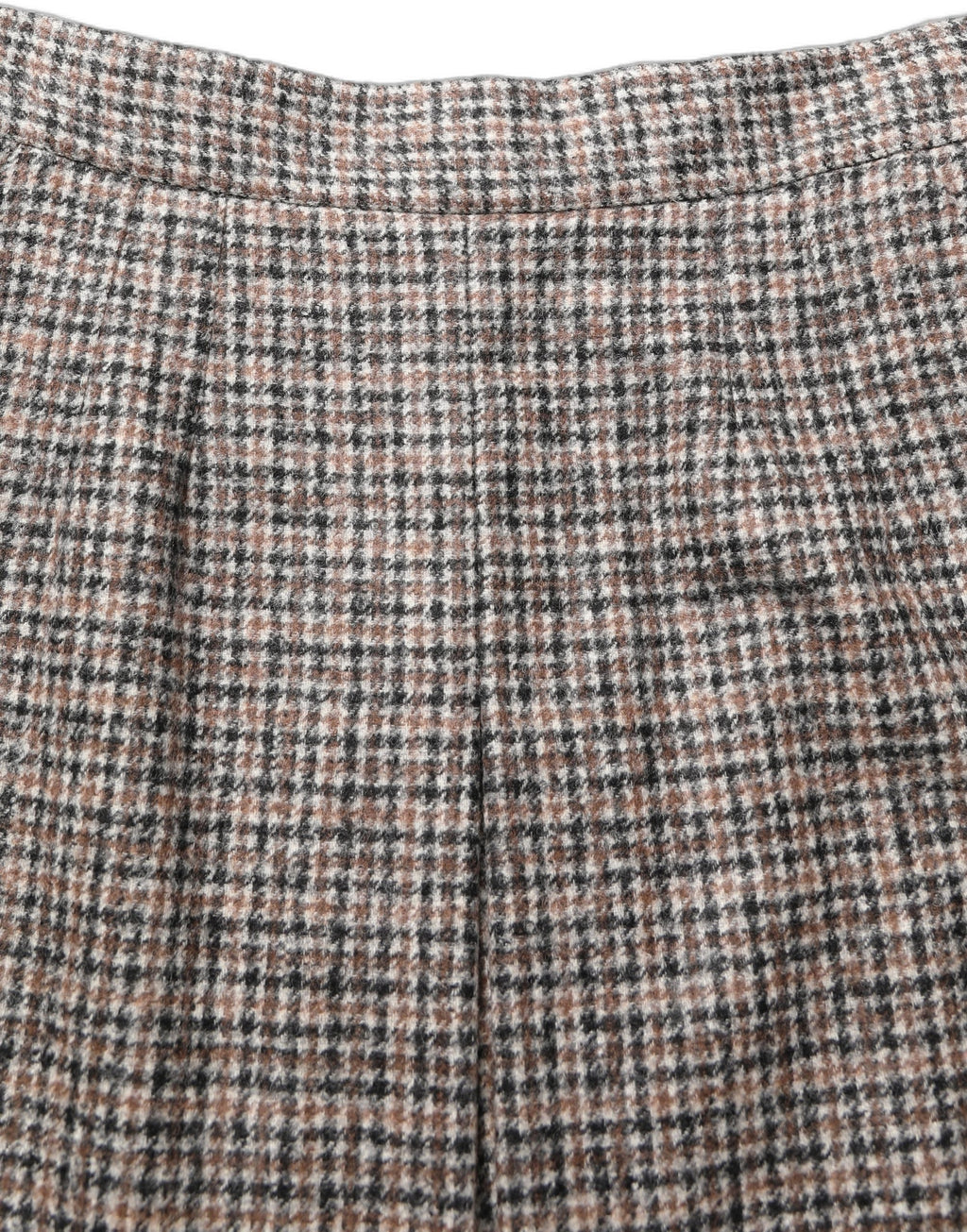Jupe courte en tweed marron à taille haute de Dolce & Gabbana, style A-line, pour un look élégant et sophistiqué.