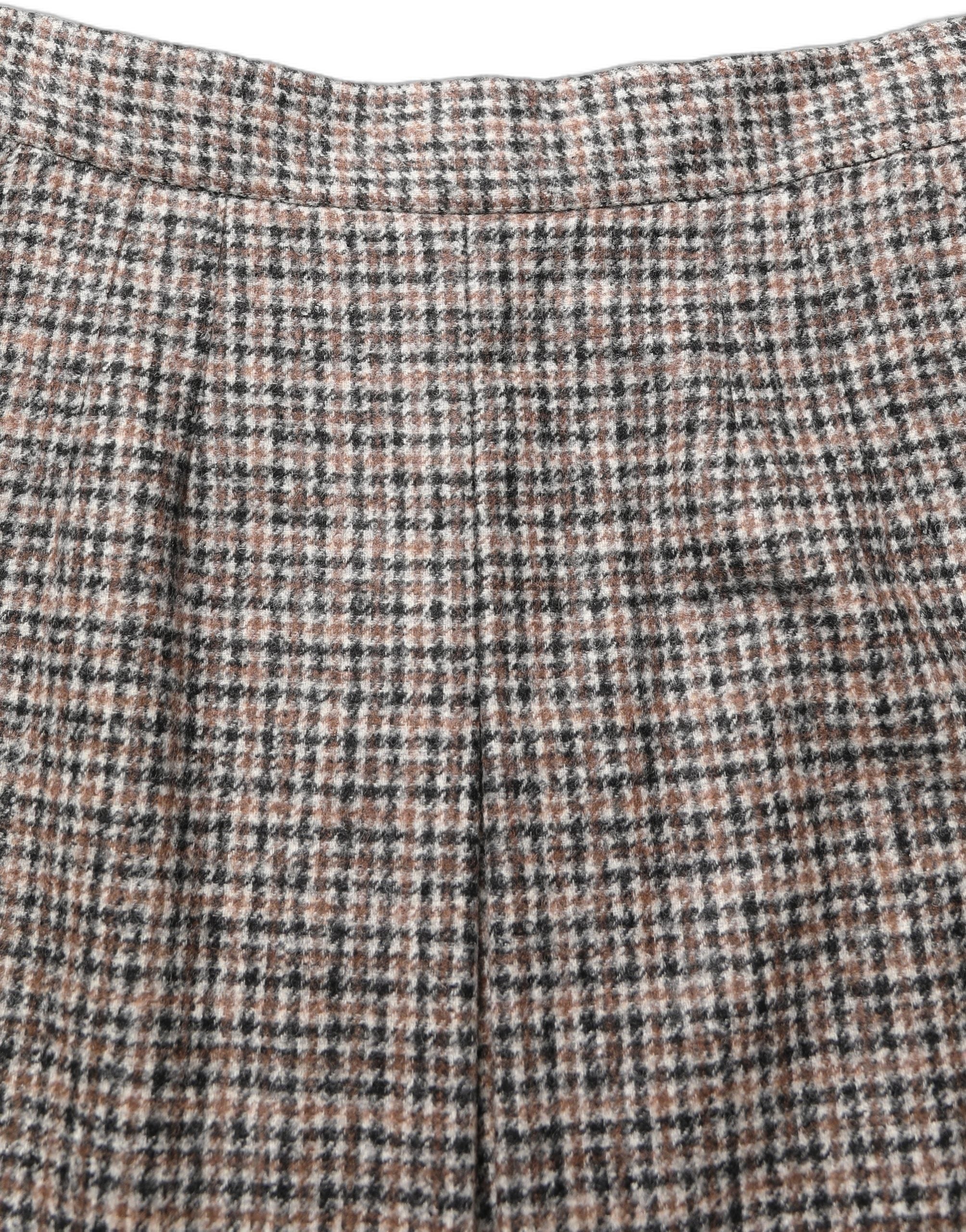 Jupe courte en tweed marron à taille haute de Dolce & Gabbana, style A-line, pour un look élégant et sophistiqué.