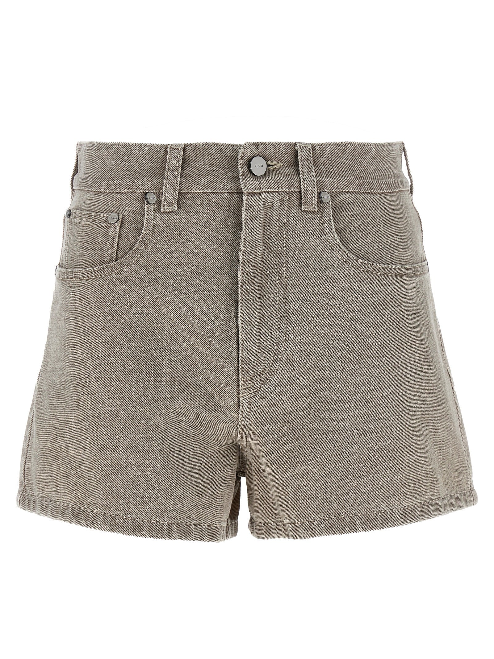 Shorts bermuda en coton beige de la marque Fendi, avec coupe décontractée et détails élégants, visibles sur l'image.