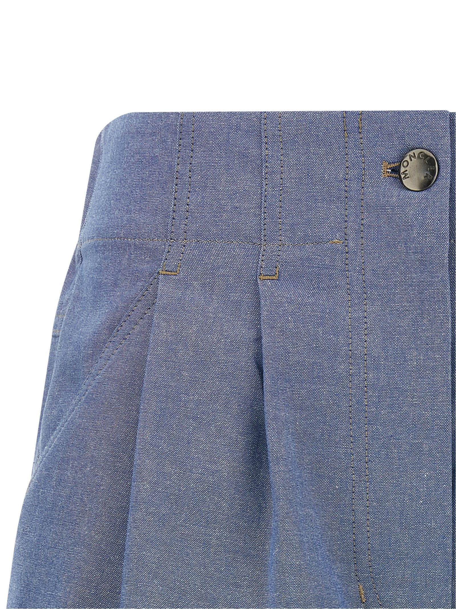 Shorts Bermuda en coton bleu Moncler Grenoble, style décontracté, avec ceinture et poches visibles.