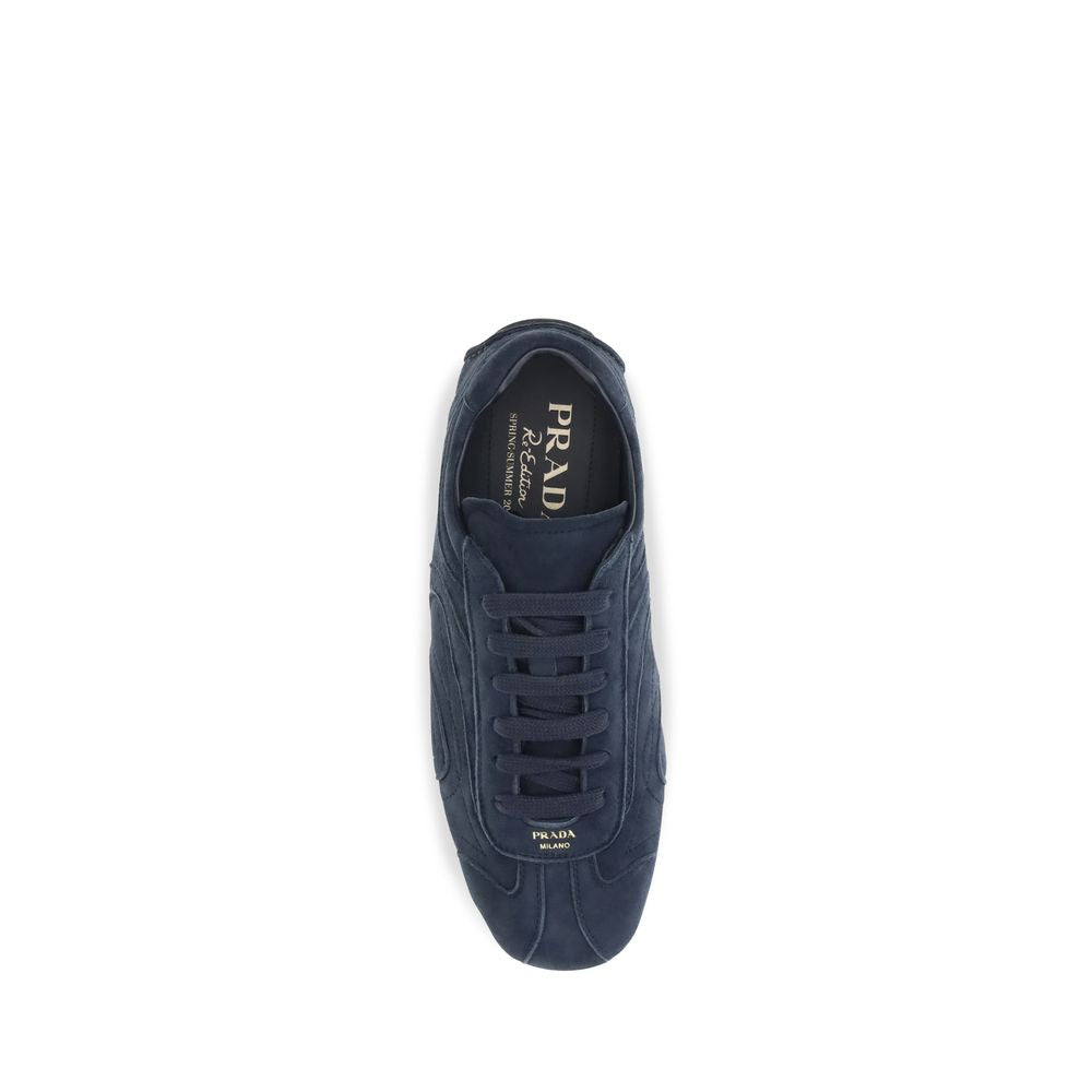 Chaussures de sport Prada Bos Taurus en cuir de veau bleu, baskets athlétiques élégantes et confortables.