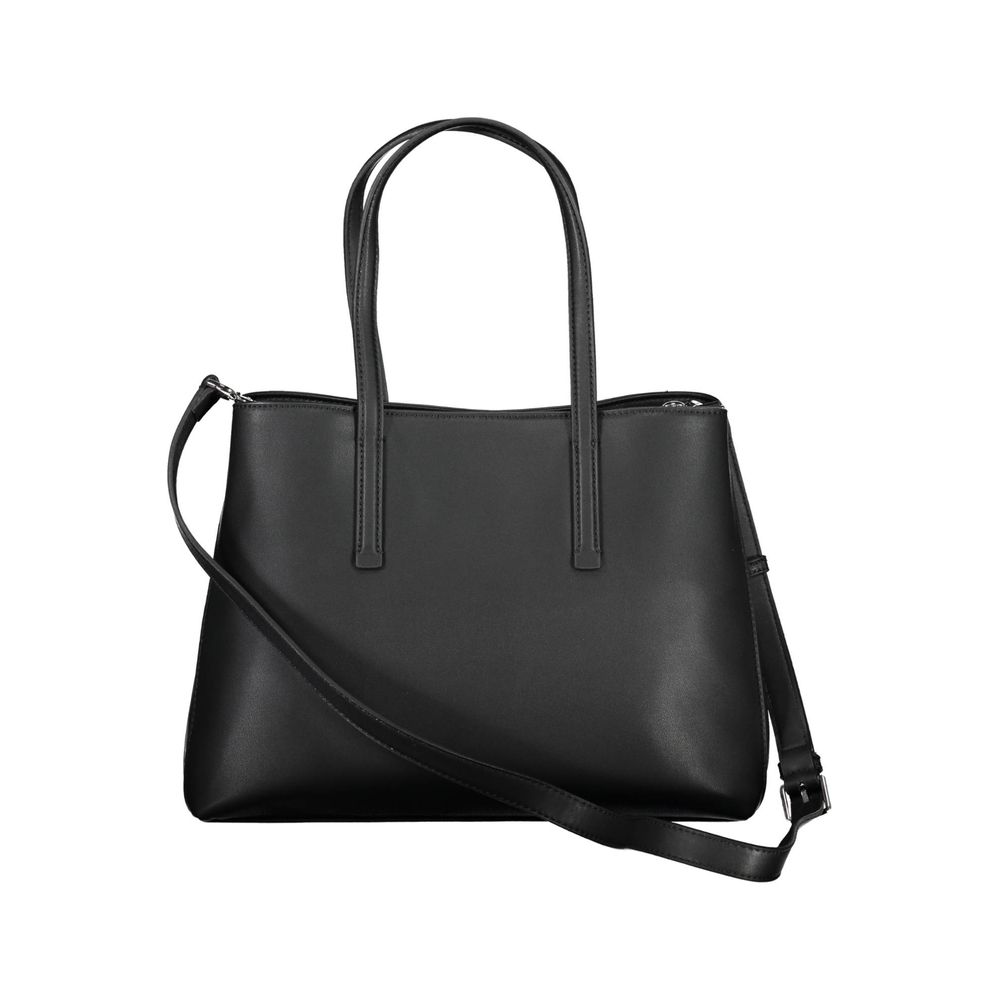 Sac à main pour femmes Calvin Klein en polyester noir, avec poignées élégantes et design moderne visible dans l'image.