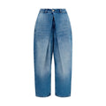Jeans décontractés en coton bleu de la marque Balmain, coupe relaxée, visibles avec détails de couture et poches.