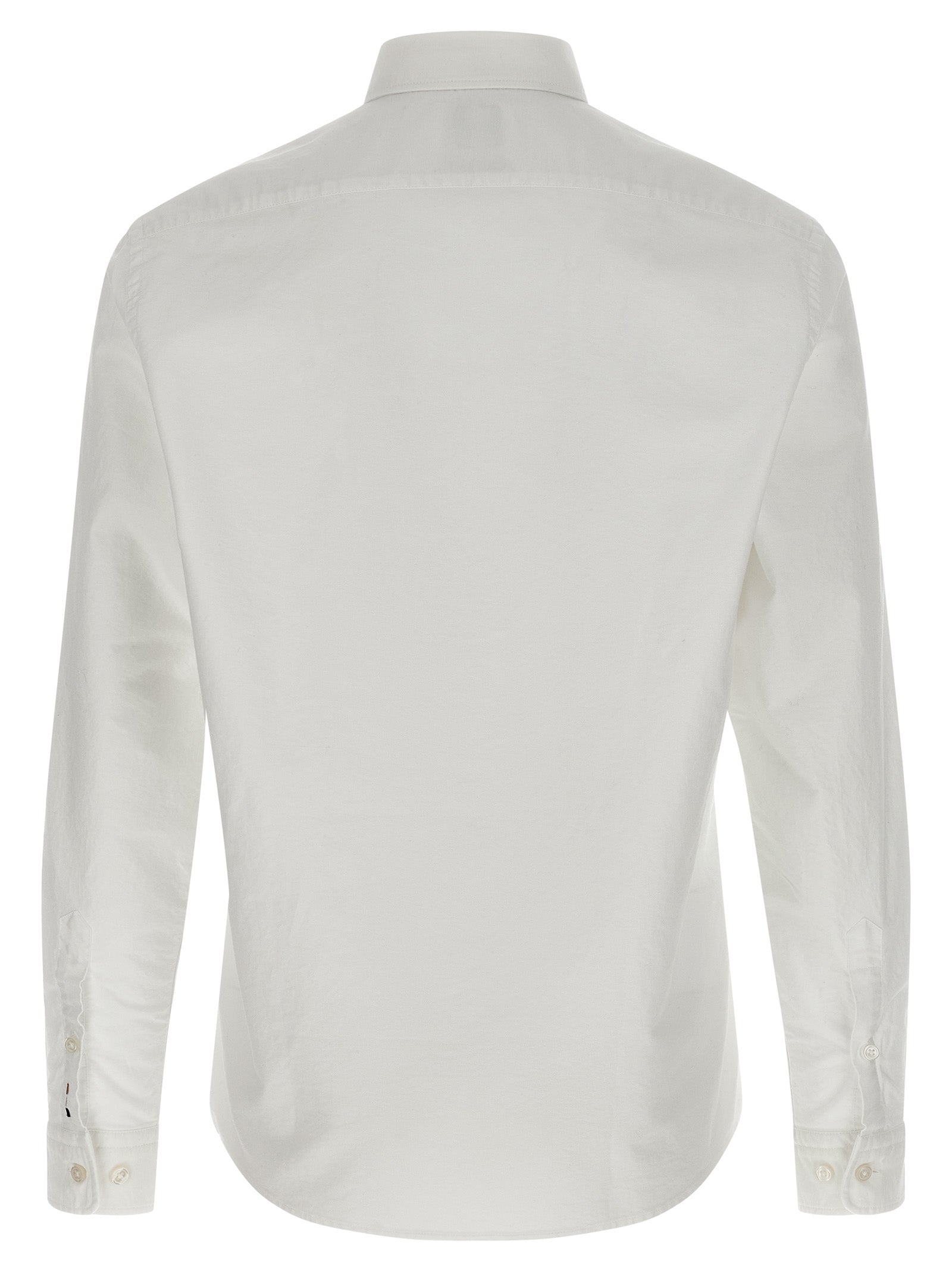Chemise blanche en coton de la marque Hugo Boss, vue de face, avec col classique et boutons devant.