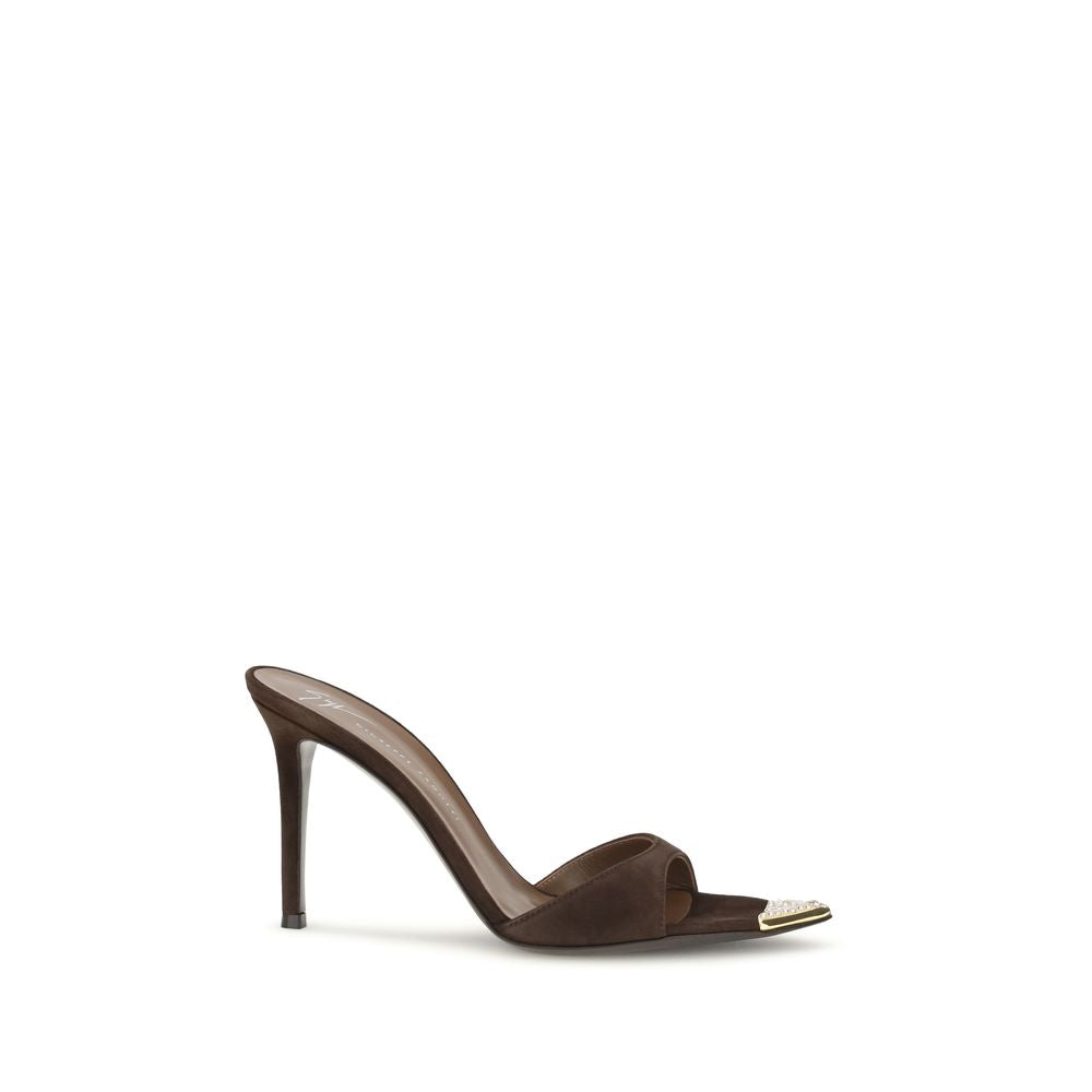 Sandales à talons stilettos en cuir de veau marron Bos Taurus de Giuseppe Zanotti, élégantes et sophistiquées.