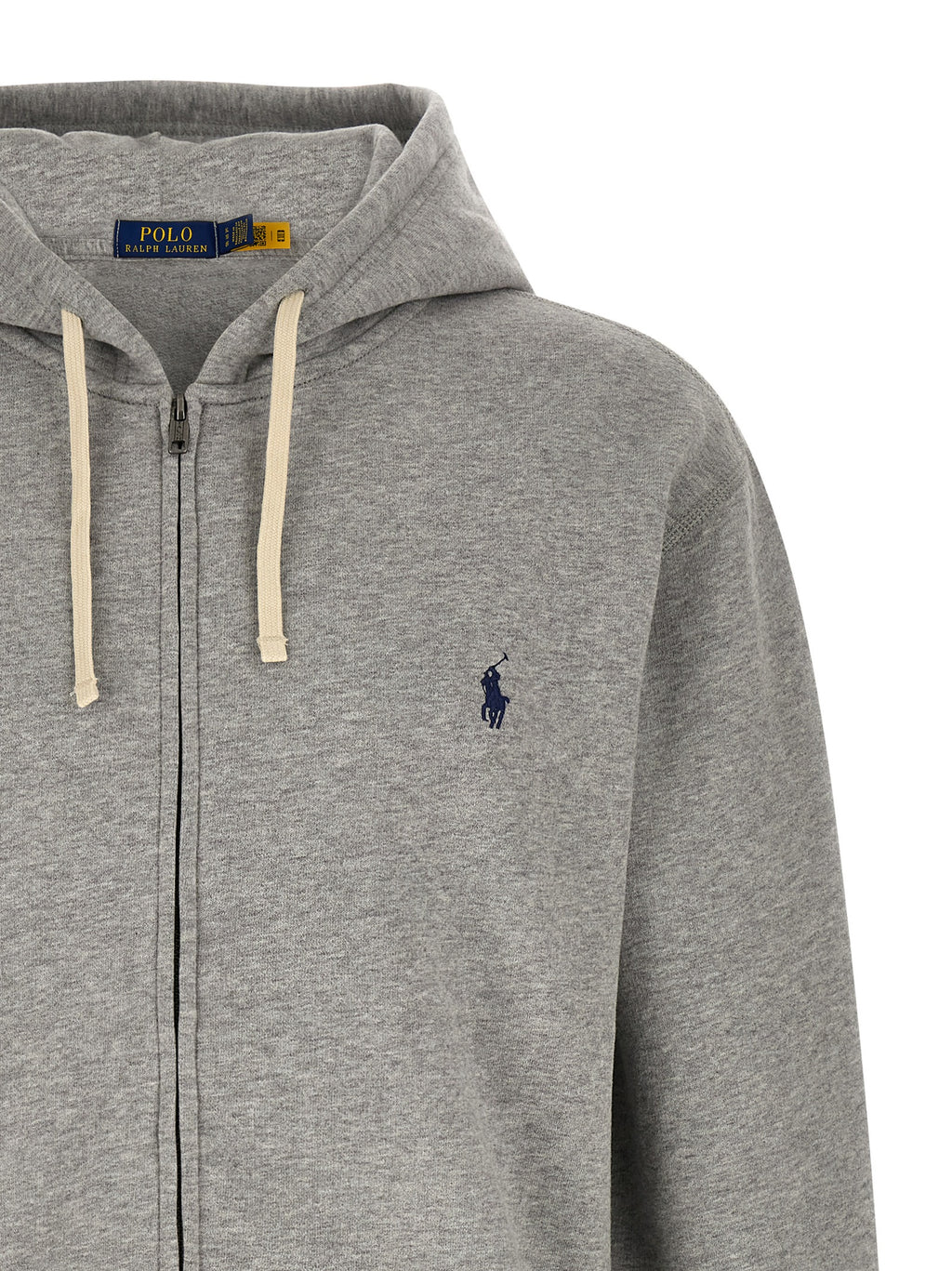 Sweatshirt en coton gris de Polo Ralph Lauren, pull décontracté avec logo discret, porté sur un mannequin.