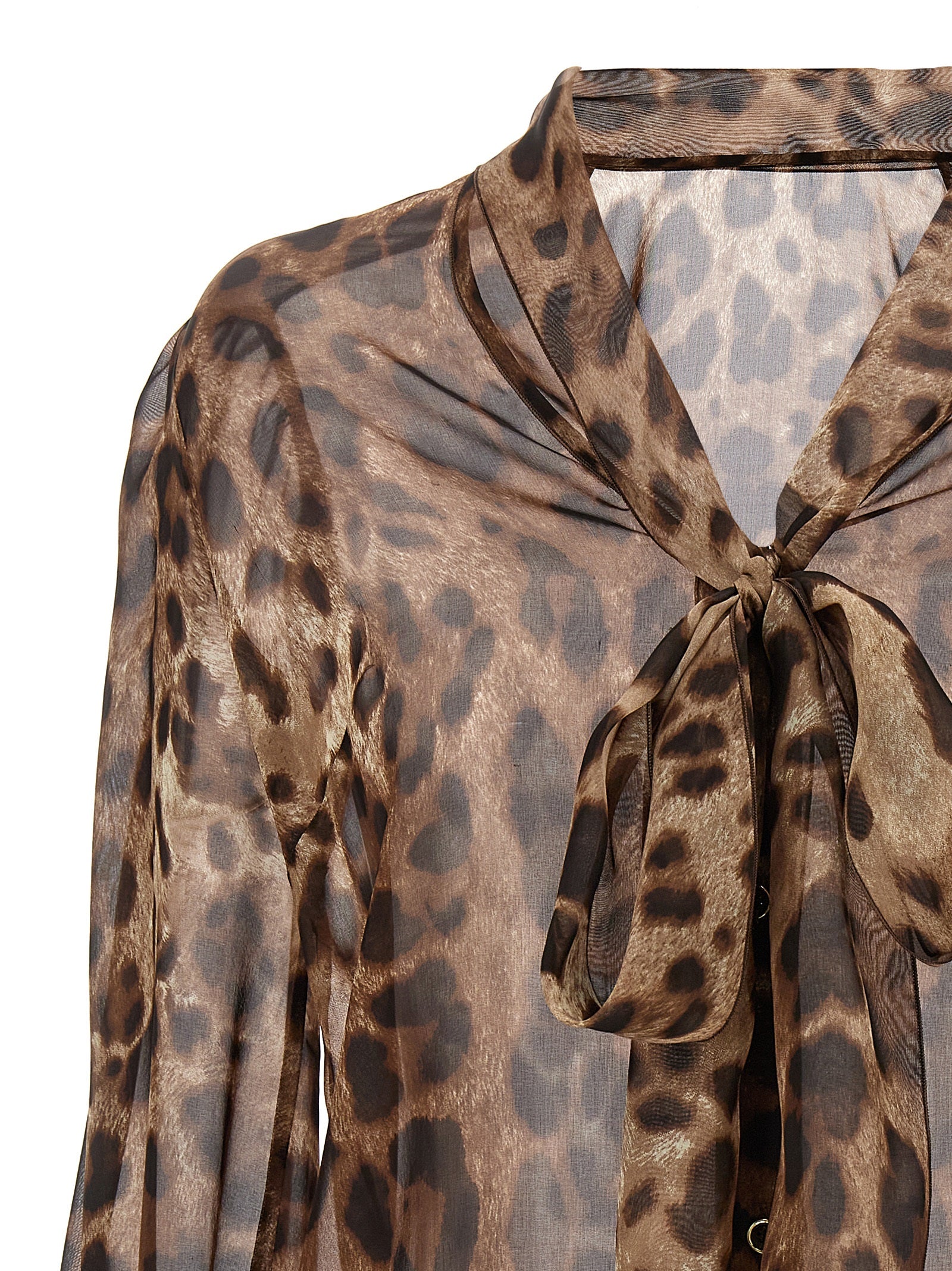 Blouse en soie multicolore Dolce & Gabbana, style élégant, avec motifs colorés, portée décontractée ou chic.