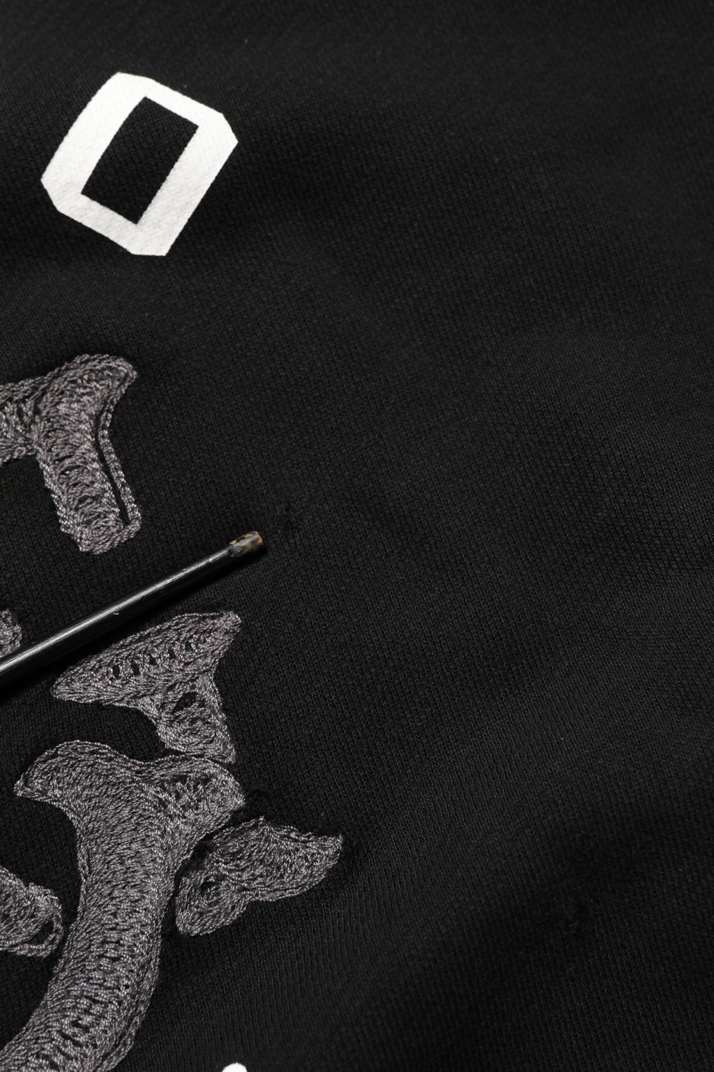 Sweat à capuche noir Dolce & Gabbana en coton avec imprimé Milano 1984, style décontracté et moderne.
