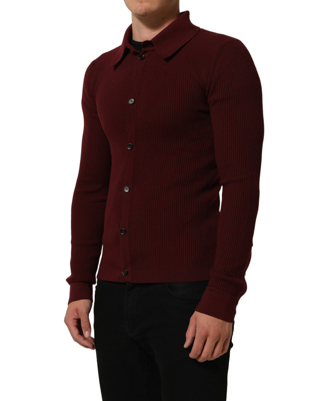 Cardigan en laine bordeaux Dolce & Gabbana à boutons, vue de face, détails du tricot et col classique.