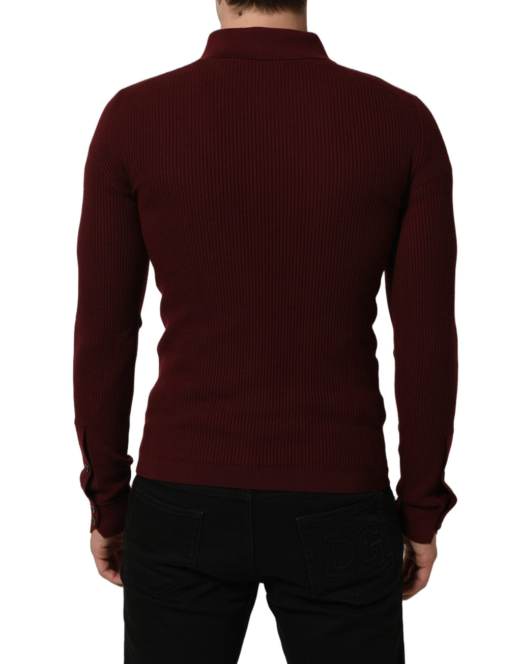 Pull Dolce & Gabbana en laine bordeaux à boutons, cardigan élégant avec col en V et manches longues.
