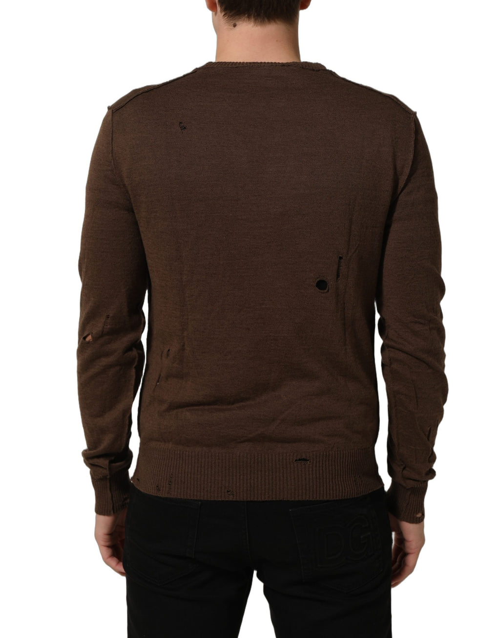 Pull en tricot marron en lin Dolce & Gabbana avec boutonnière et col en V, vue de face.