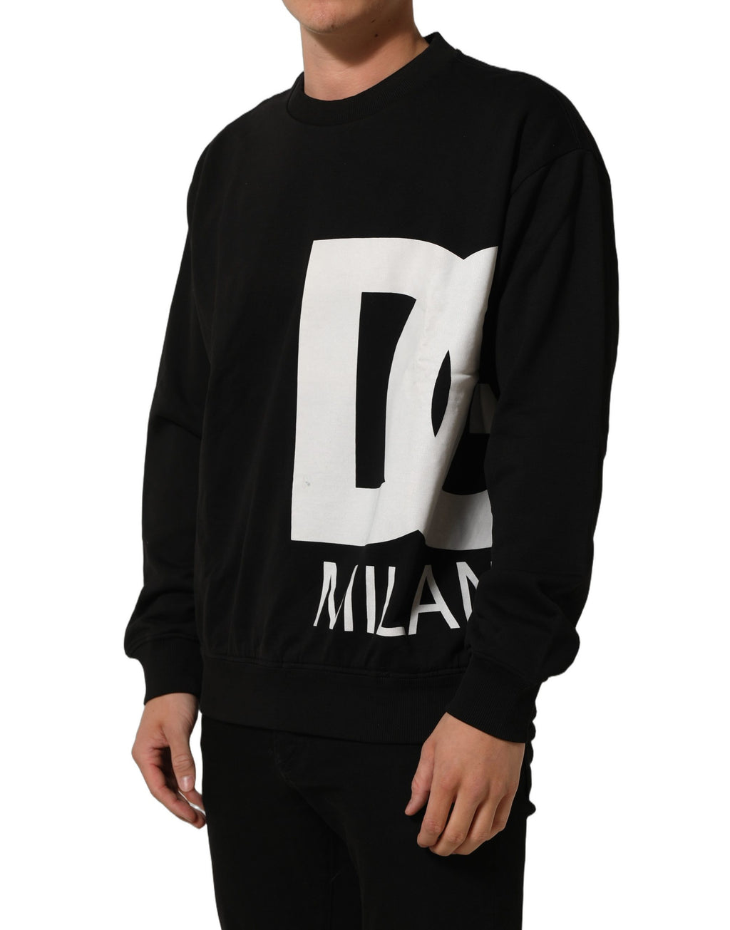 Sweat-shirt noir en coton Dolce & Gabbana avec logo imprimé, doux et confortable, porté sur un mannequin.