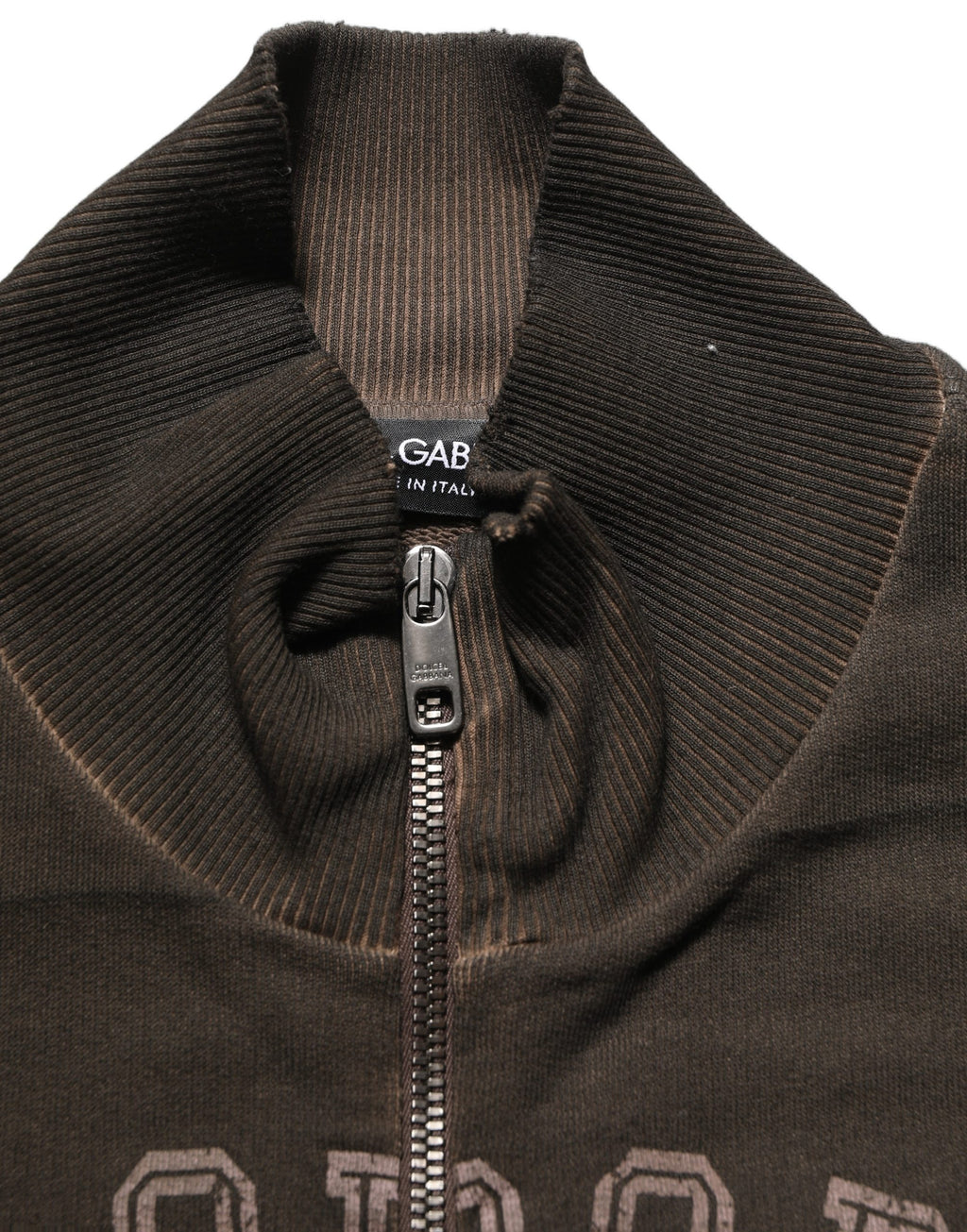 Sweatshirt Dolce & Gabbana brun avec logo imprimé, zip complet, en coton confortable, vue de face.