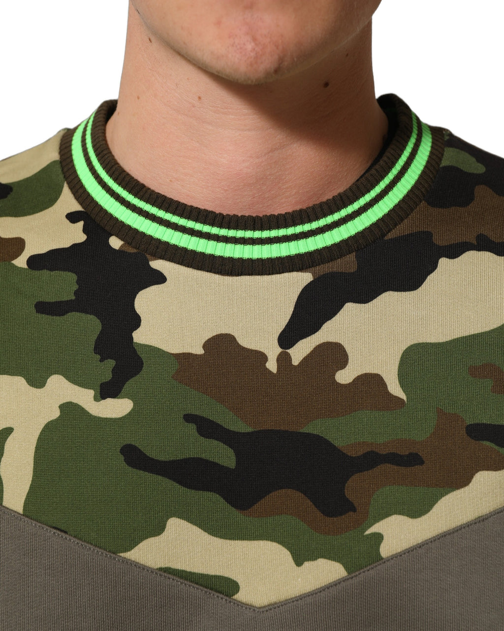 Sweat-shirt homme Dolce & Gabbana multicolore camouflage en coton avec capuche et manches longues.