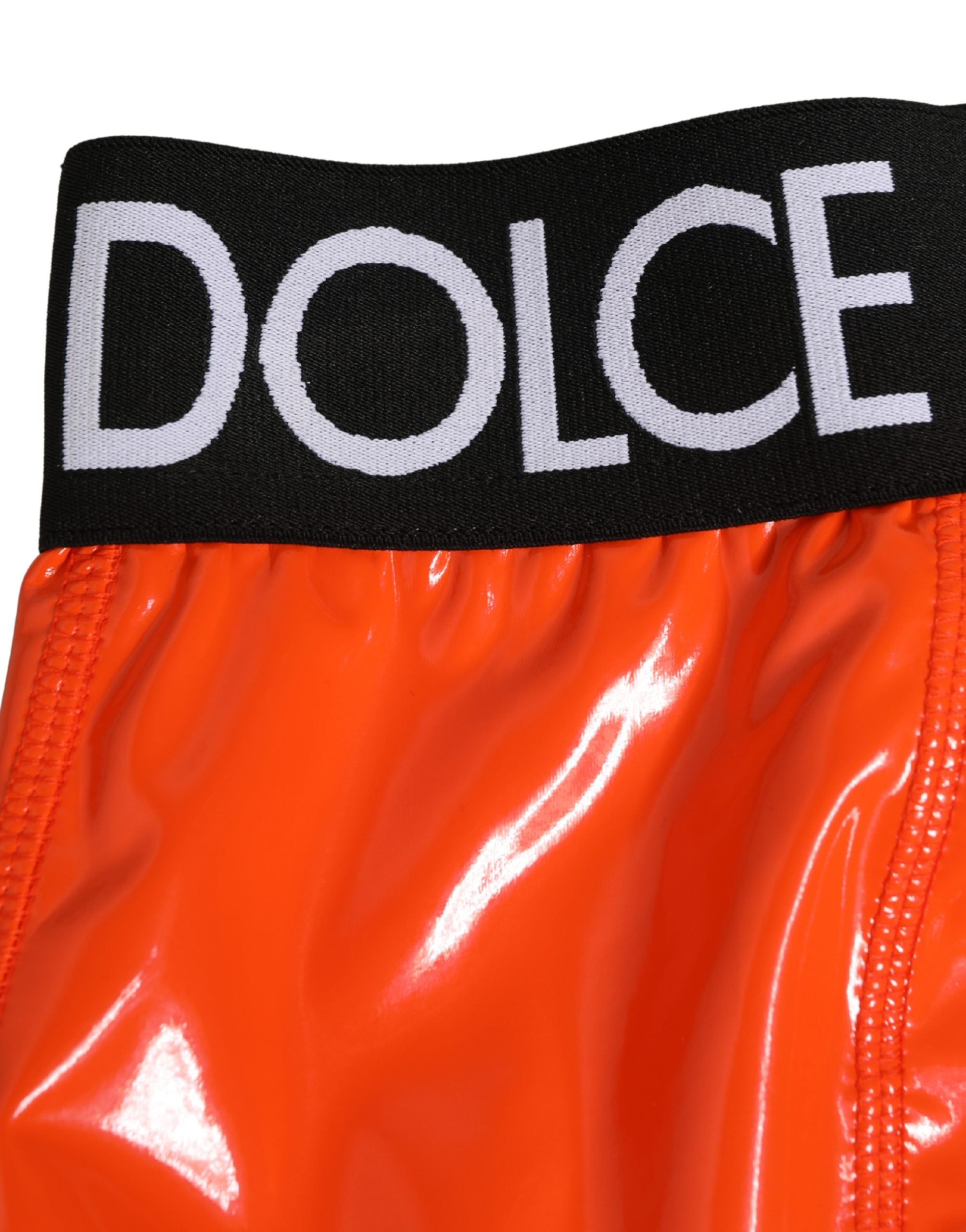 Garde-robe élégante : culotte haute en polyester orange avec logo Dolce & Gabbana, sous-vêtements féminins sophistiqués.