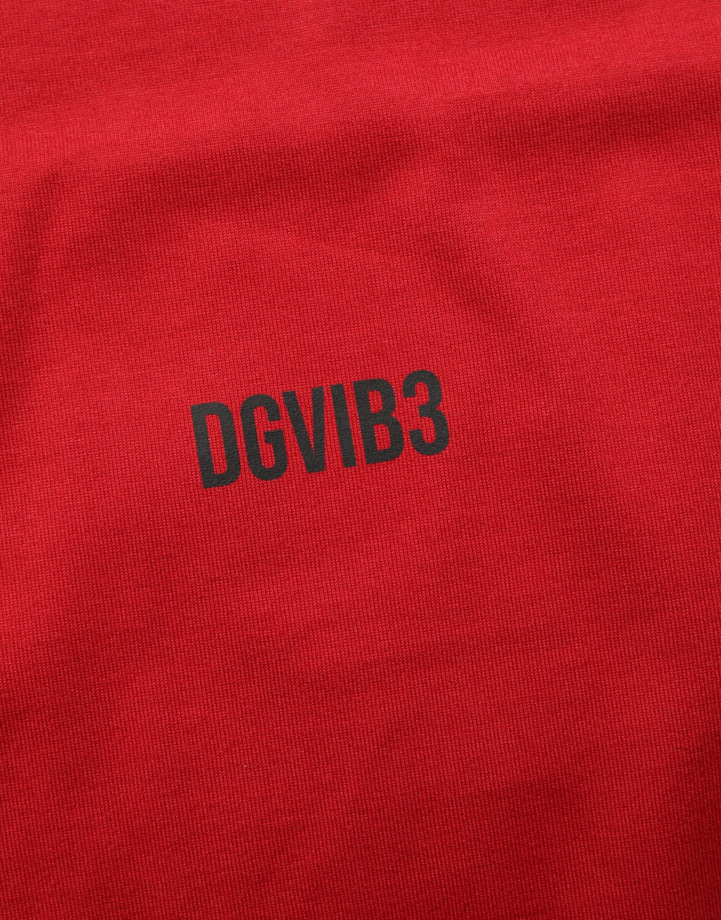 T-shirt à col rond en coton rouge avec imprimé graphique Dolce & Gabbana, style décontracté et moderne.