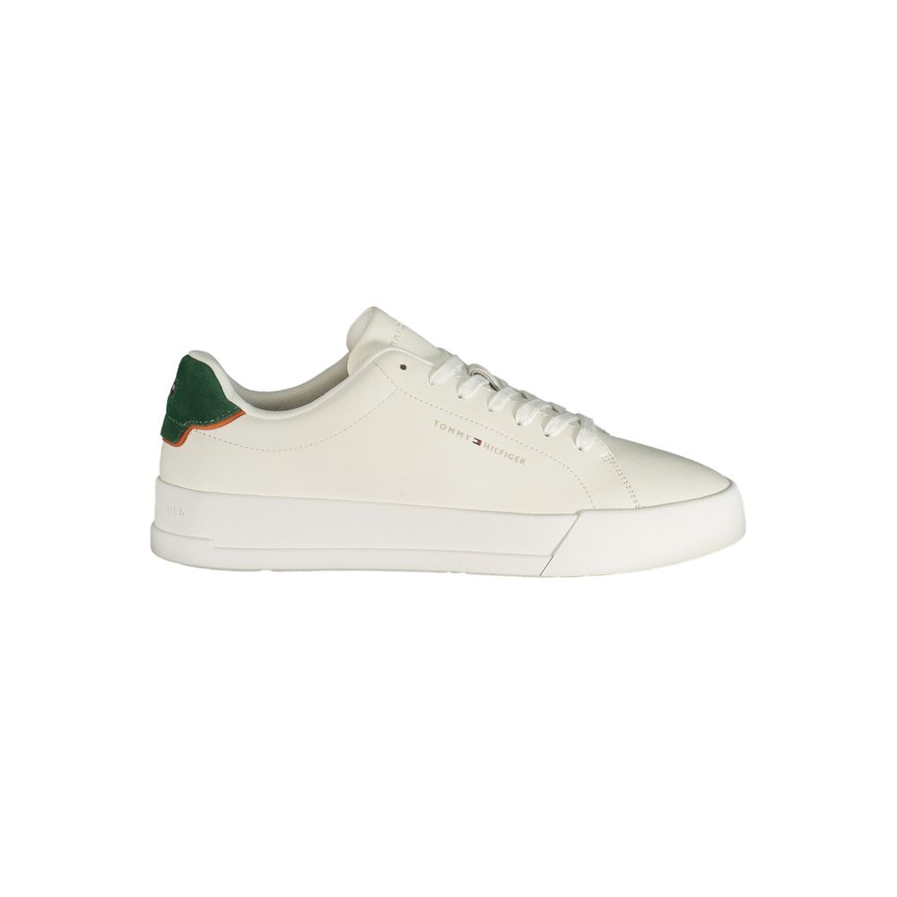 Sneaker homme Tommy Hilfiger en polyuréthane blanc avec semelle blanche, style décontracté et design moderne.