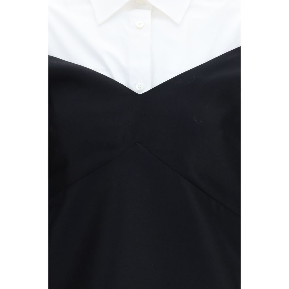 Robe décontractée noire en laine Balenciaga Oves Aries avec coupe casual, visible sur un mannequin.